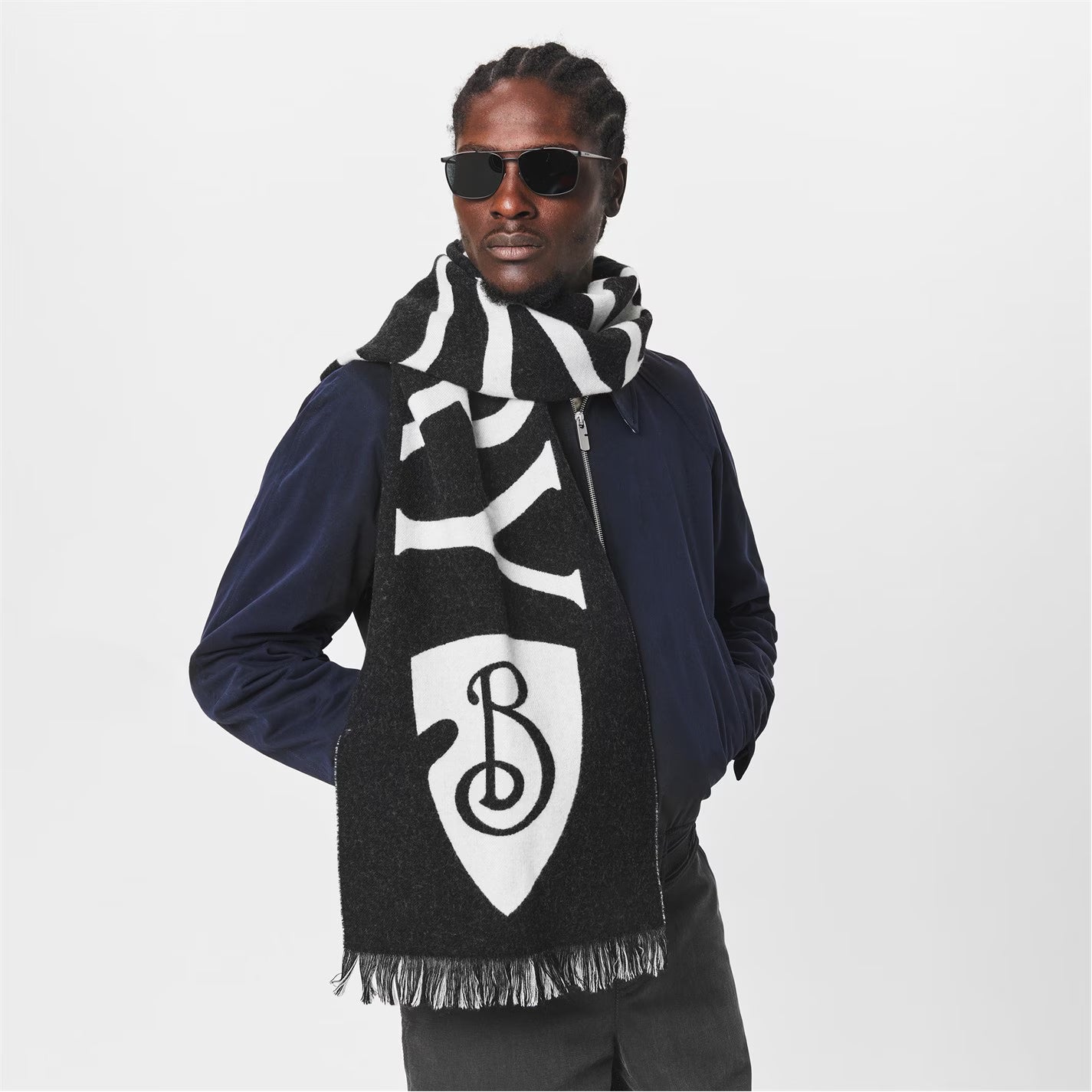 BURBERRY Football Logo-Intarsia Scarf