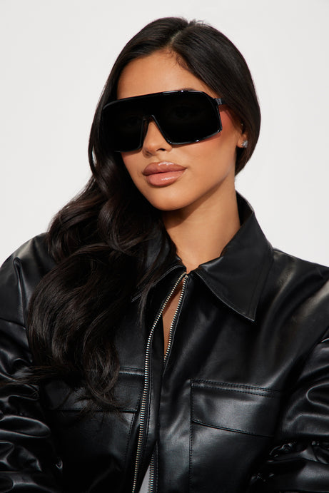 Weekend At The Lake Sunglasses - Black