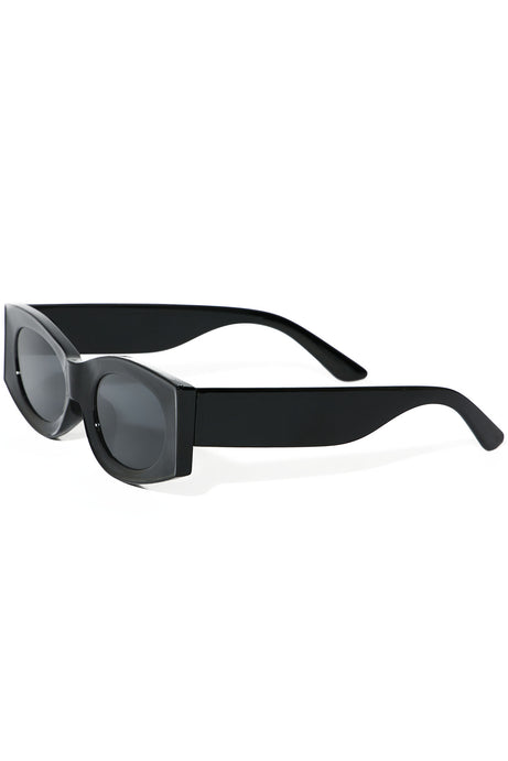 Nothing To Worry About Sunglasses - Black