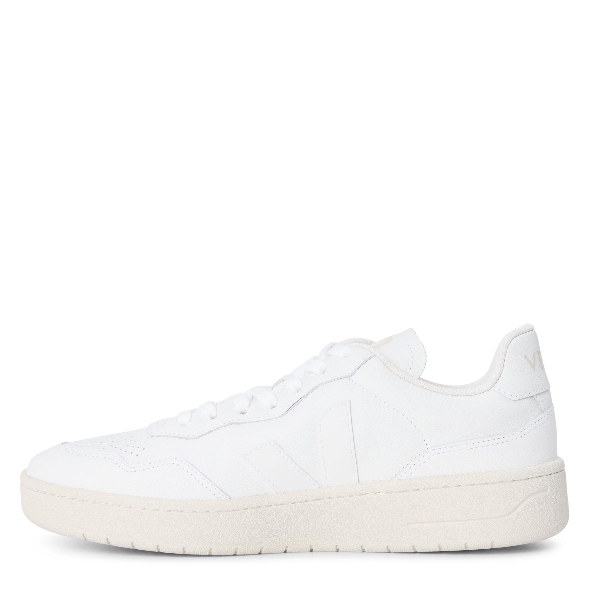 Veja Men's V-90 Chunky Trainers