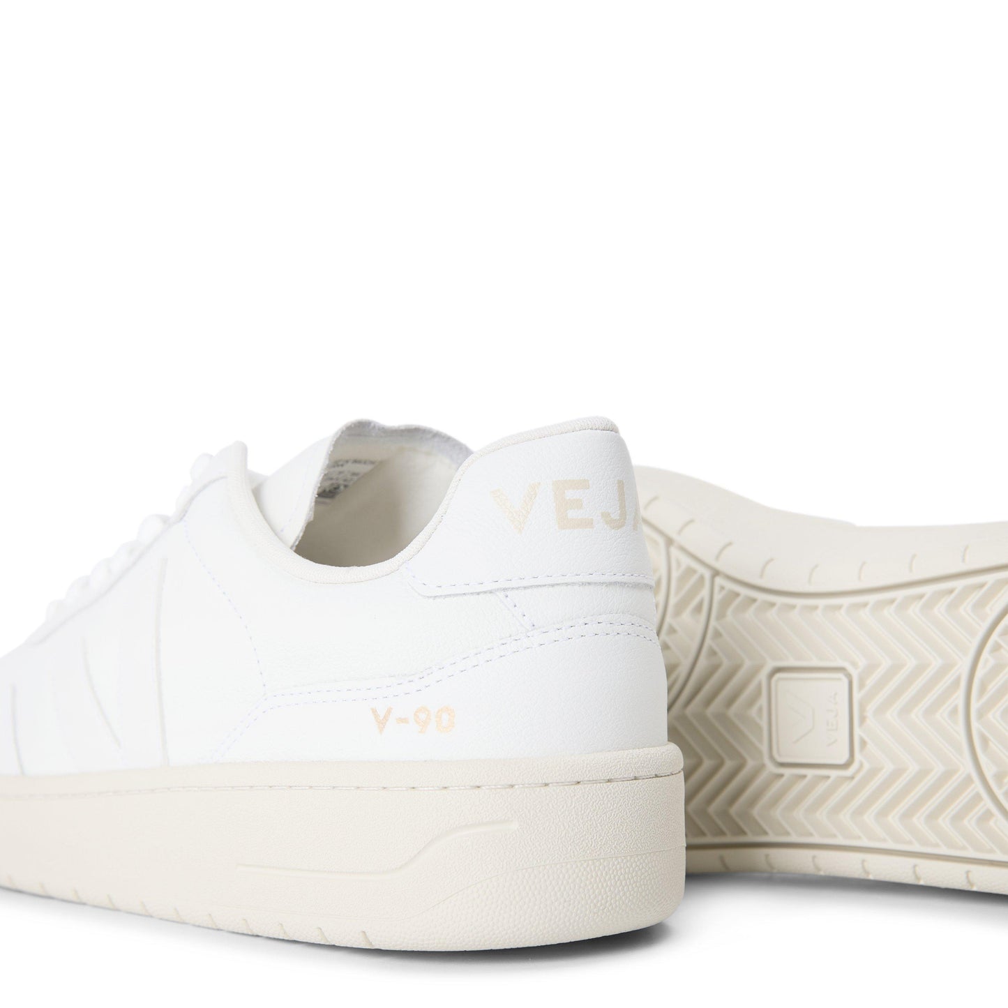 Veja Men's V-90 Chunky Trainers