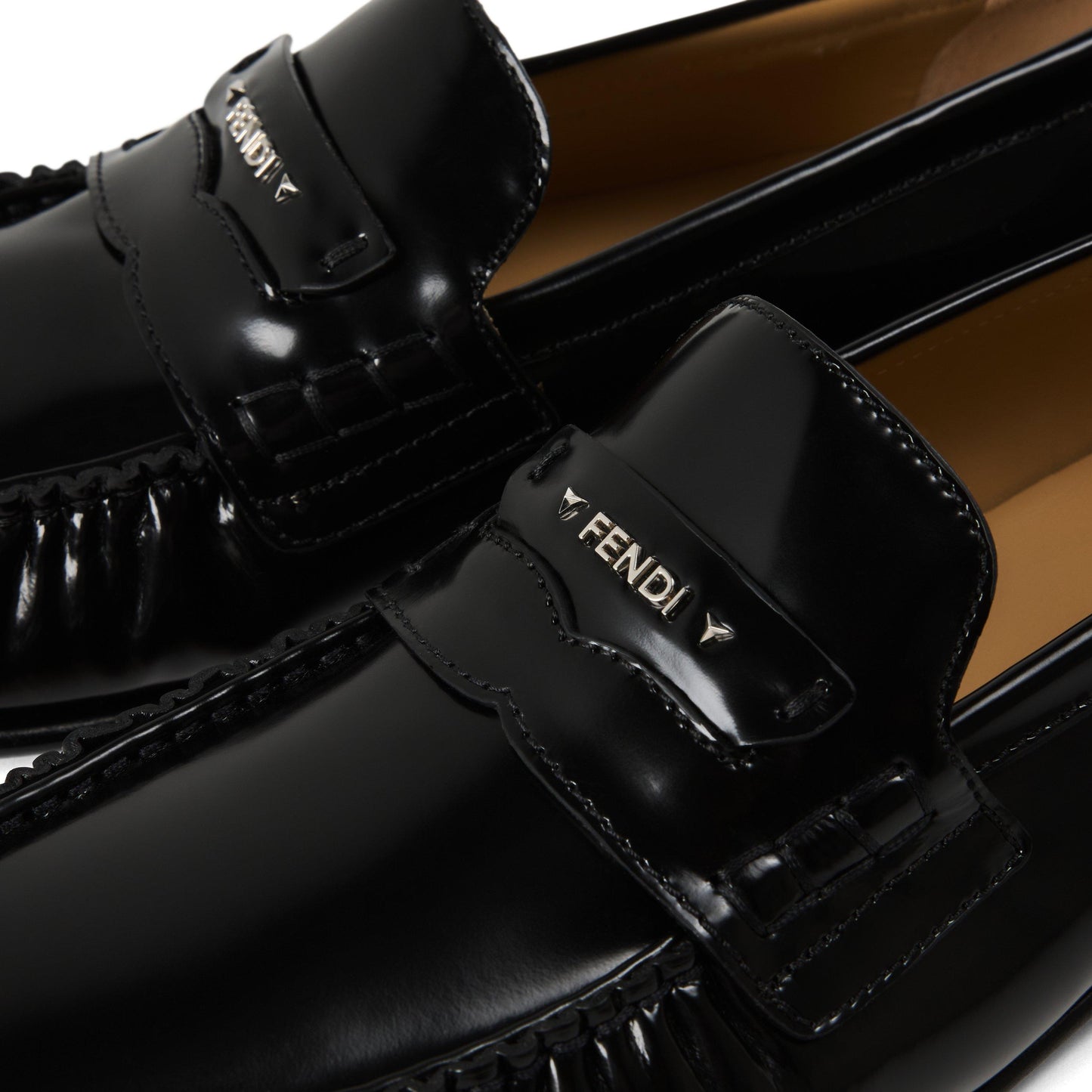Fendi Fendi Loafer Sn64