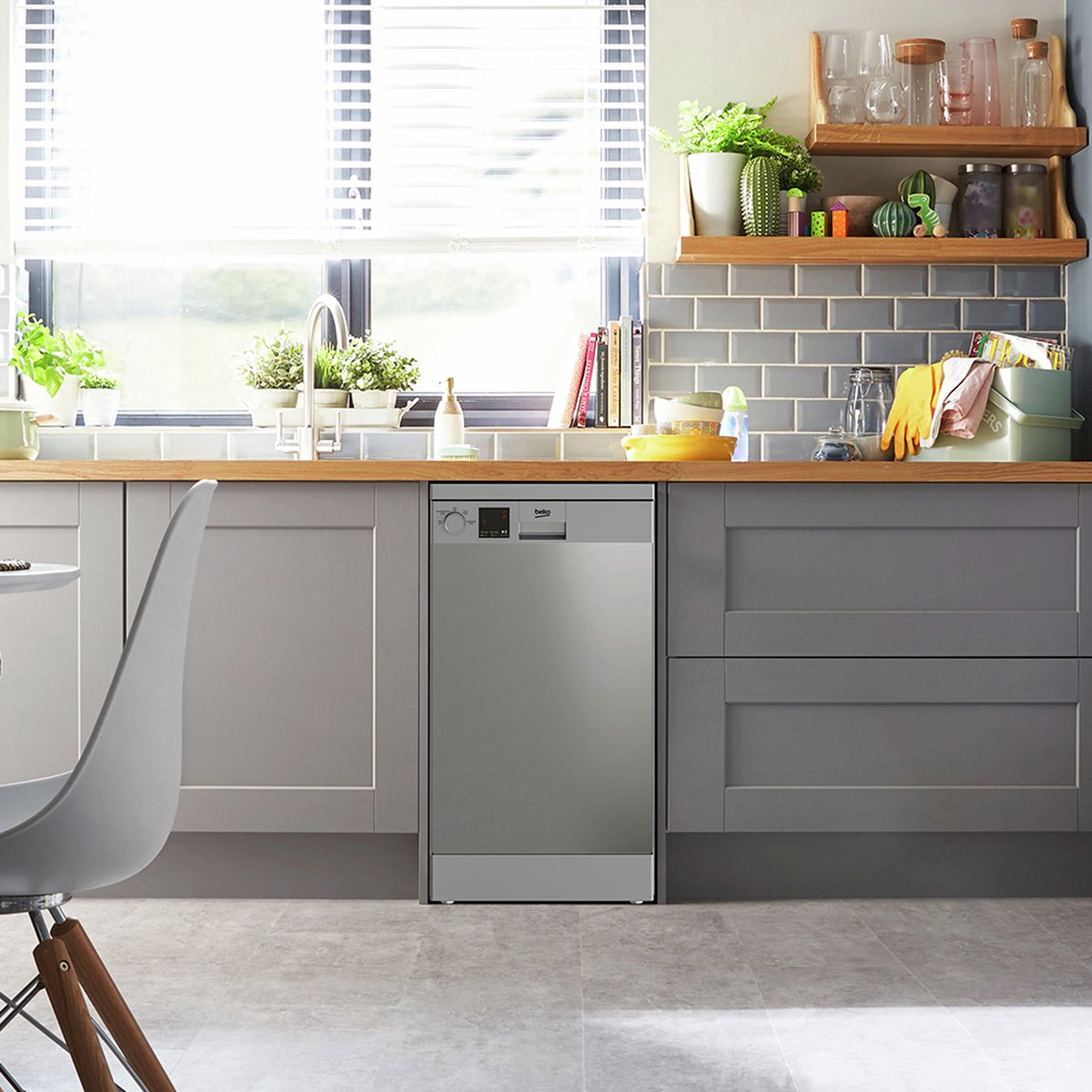 Beko DVS04020S Slimline Dishwasher - Silver