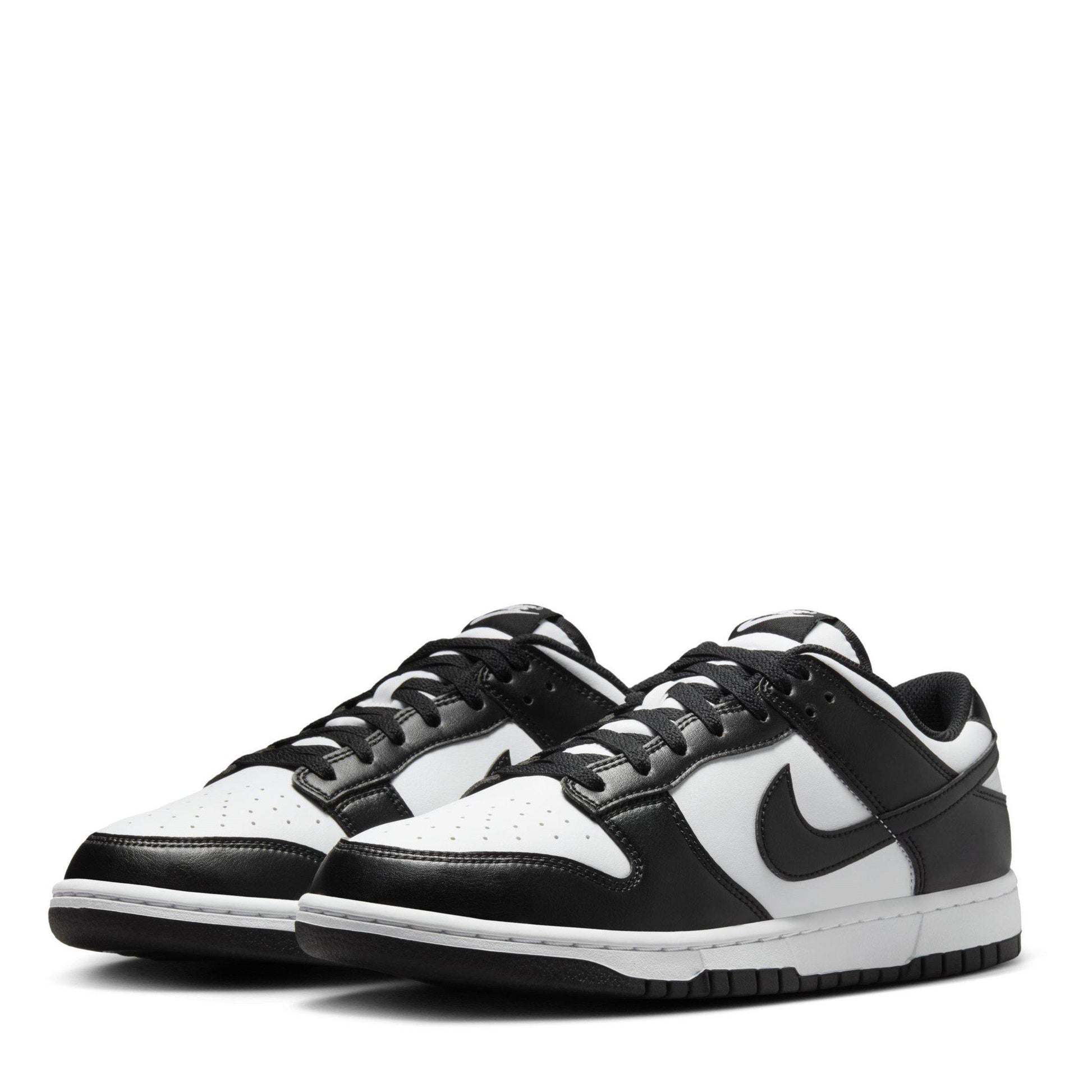 Nike Dunk Low Trainers
