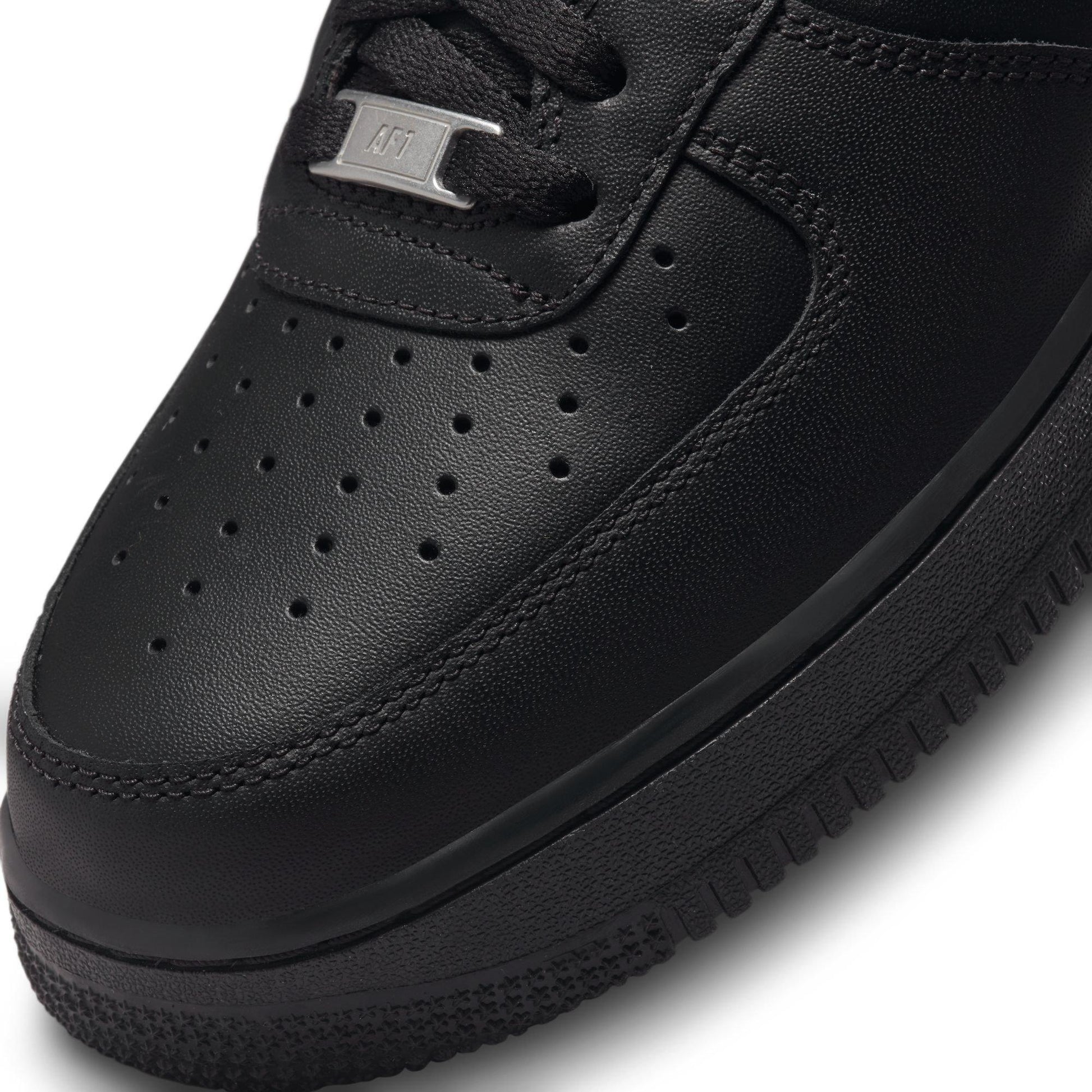 Nike Mens Air Force 1 07 Shoes