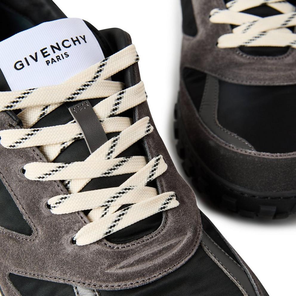 GIVENCHY GIV Glide Sneaker Sn64