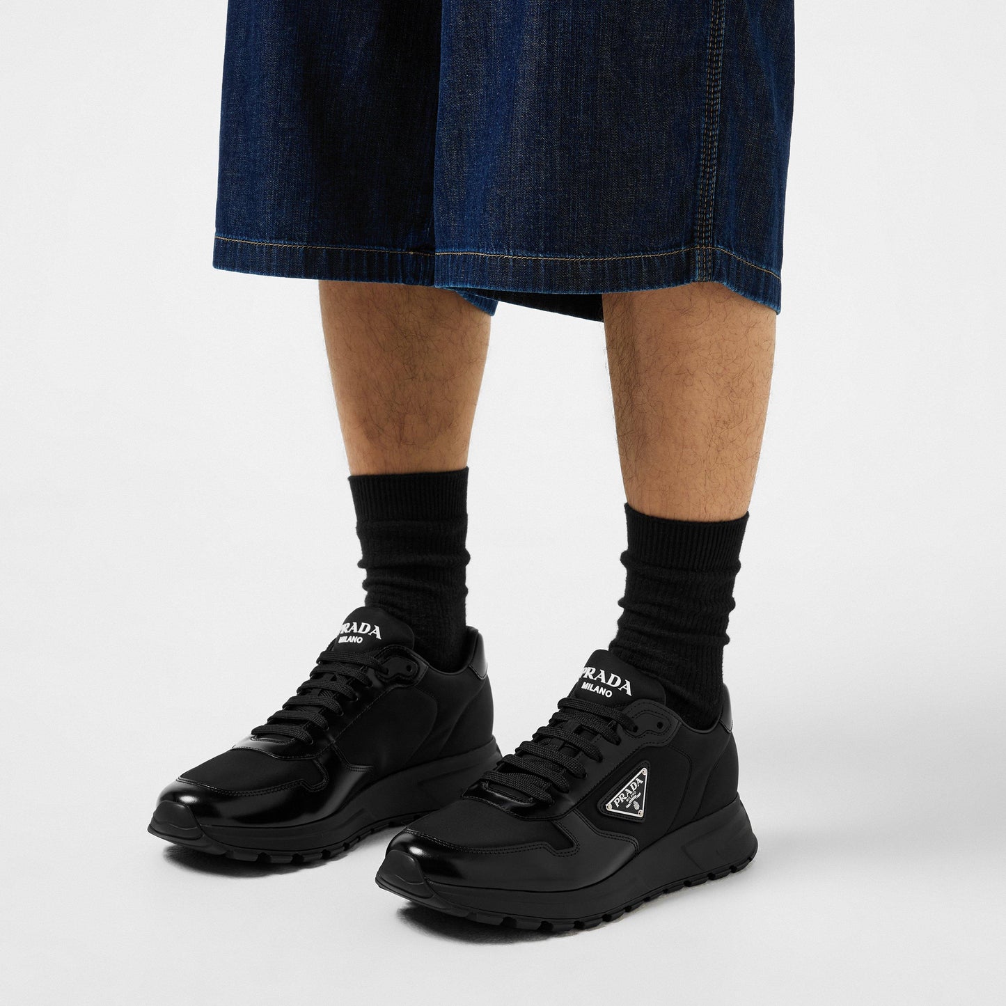 Men'S Triangle Logo Re-Nylon Trainers