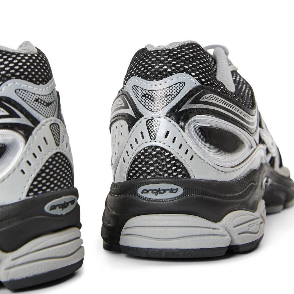 Saucony Progrid Omni 9