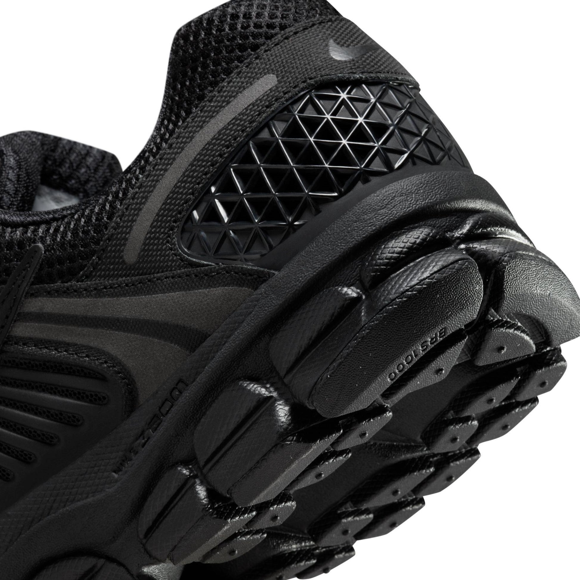 Nike Zoom Vomero 5 Trainers