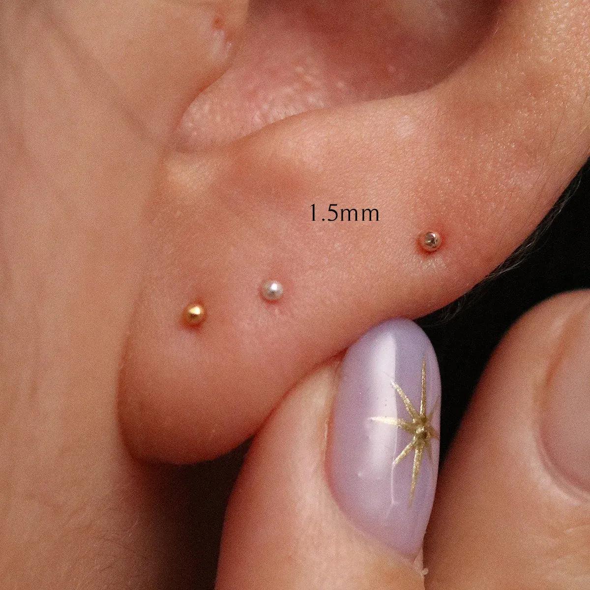 Simple ball stud earrings - Interactive Group