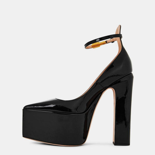 Valentino Garavani Tan-Go Patent Platform Pumps