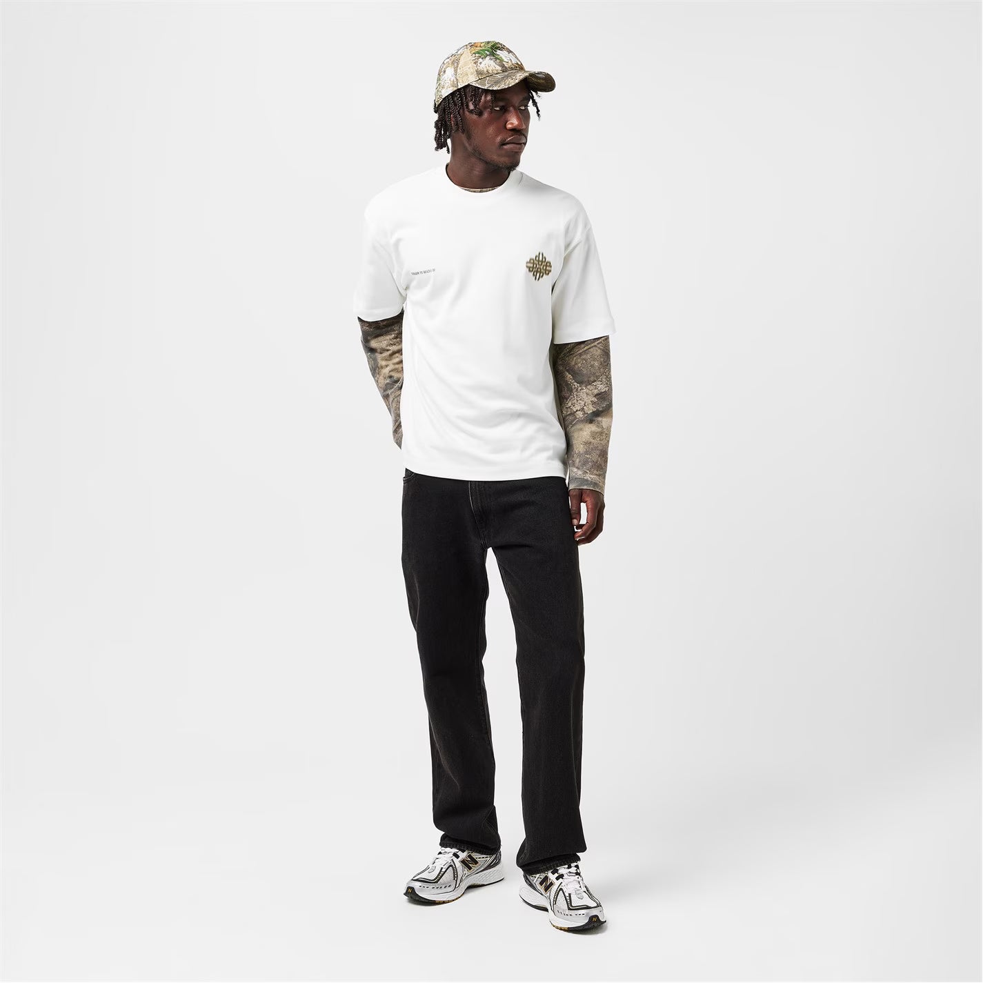 Mens Blurred Graphic Emblem T-Shirt