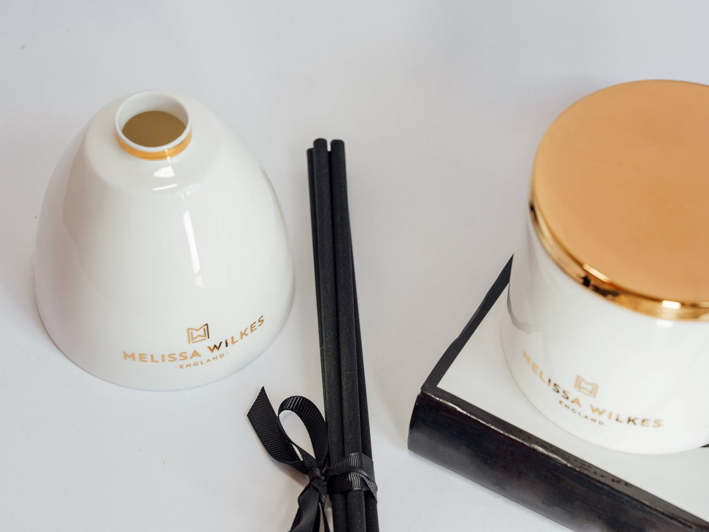 ELEGANT ROSE REED DIFFUSER