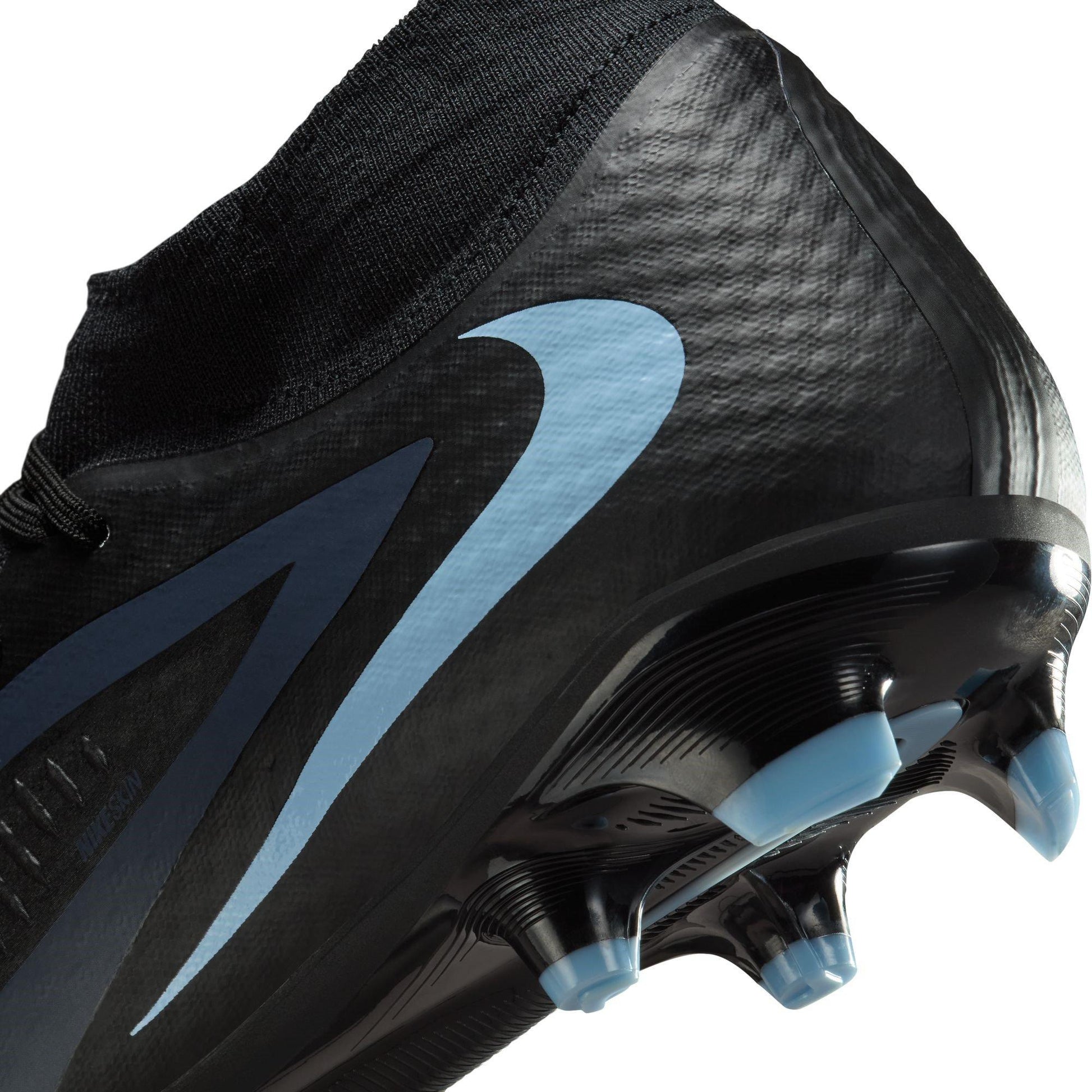 Nike Phantom 6 Academy Adults Firm Ground Football Boots