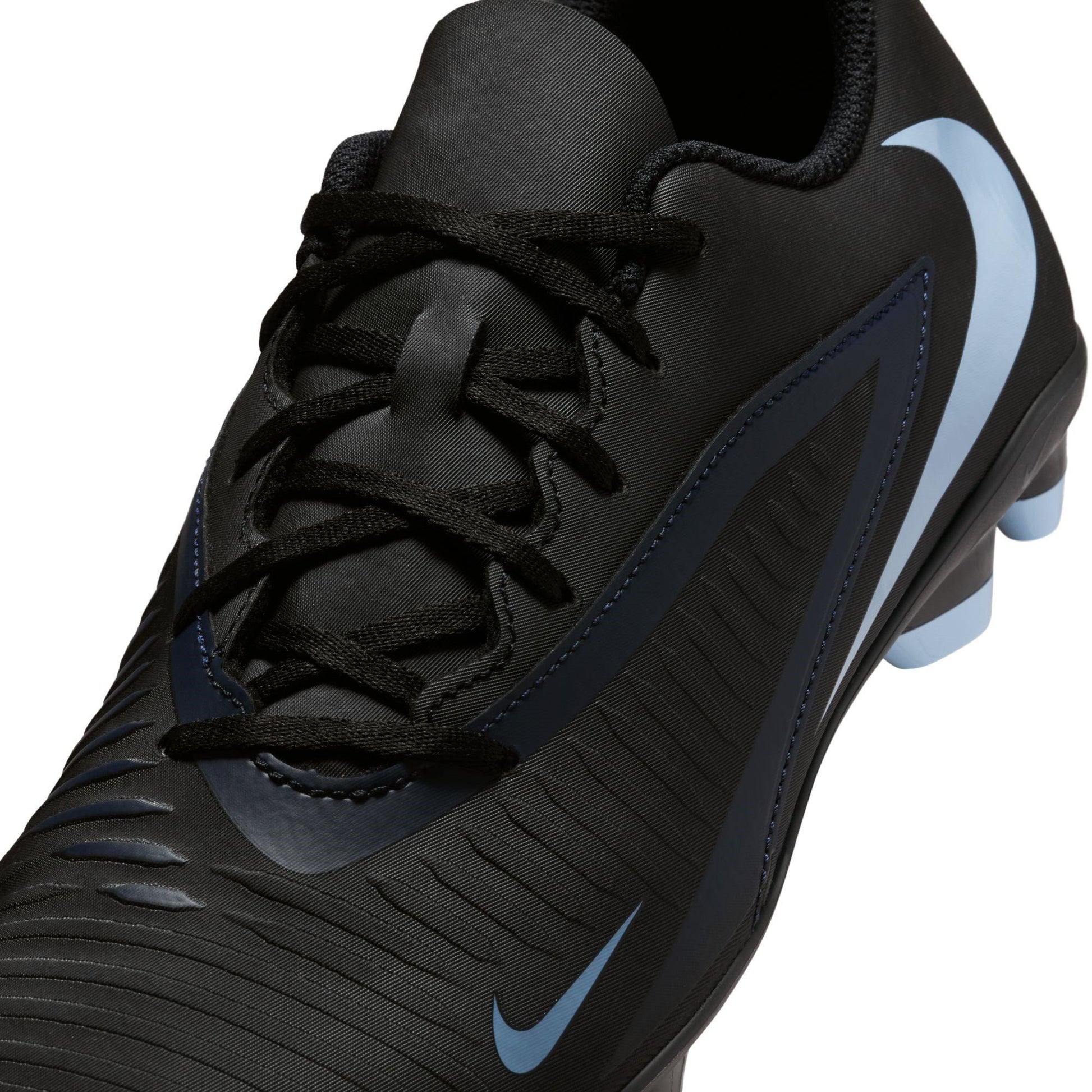 Nike Phantom 6 Low Club Adults Firm Ground Football Boots