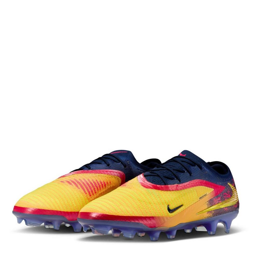 Nike Phantom 6 Low Elite Adults Firm Ground Football Boots