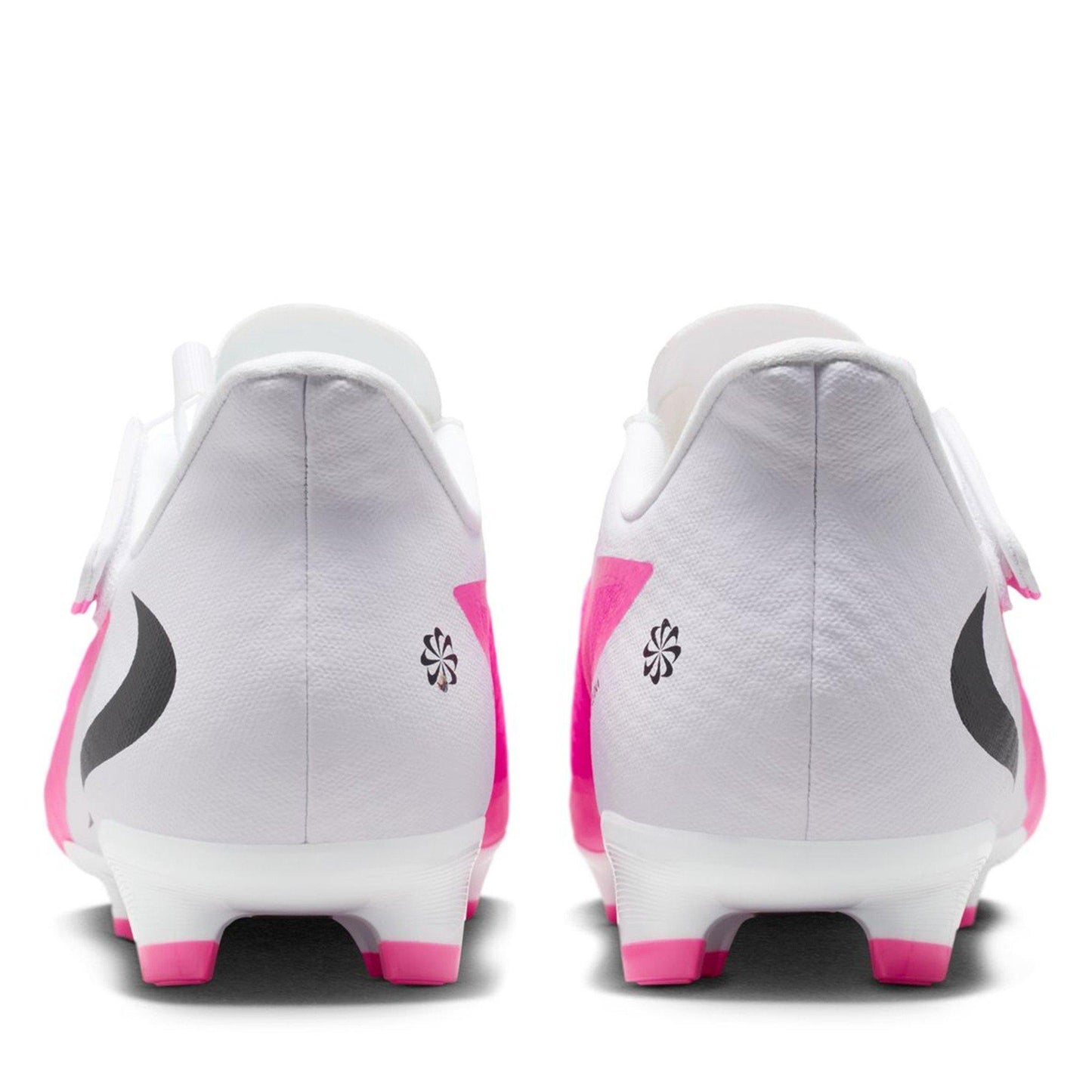 Nike Men's Phantom Academy Firm Ground Football Boot