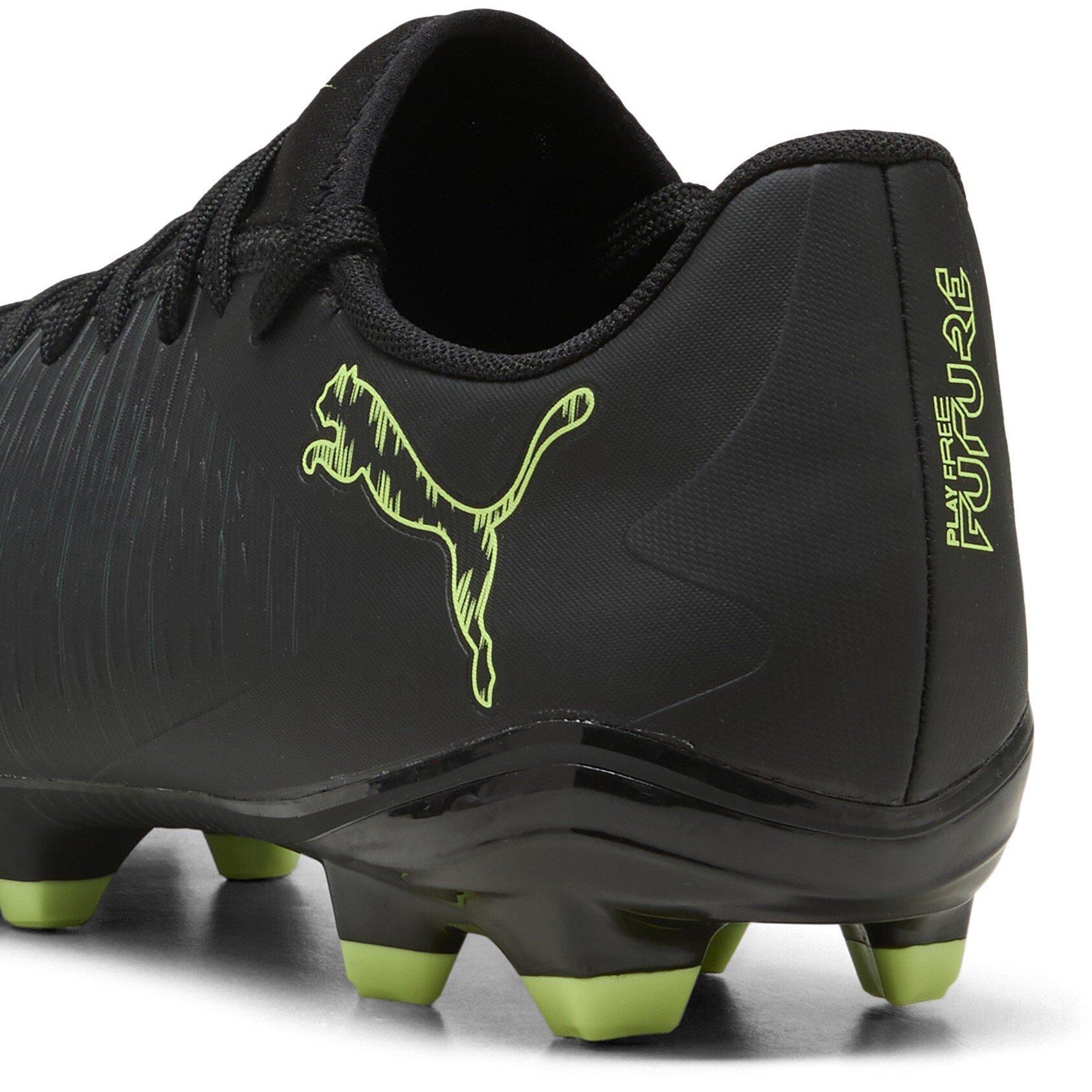 Puma Men's 8 Play FG/AG Football Boots