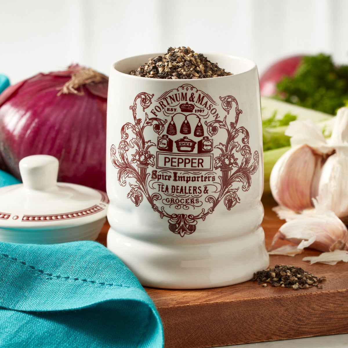 Ceramic Pot of Pepper, 85g