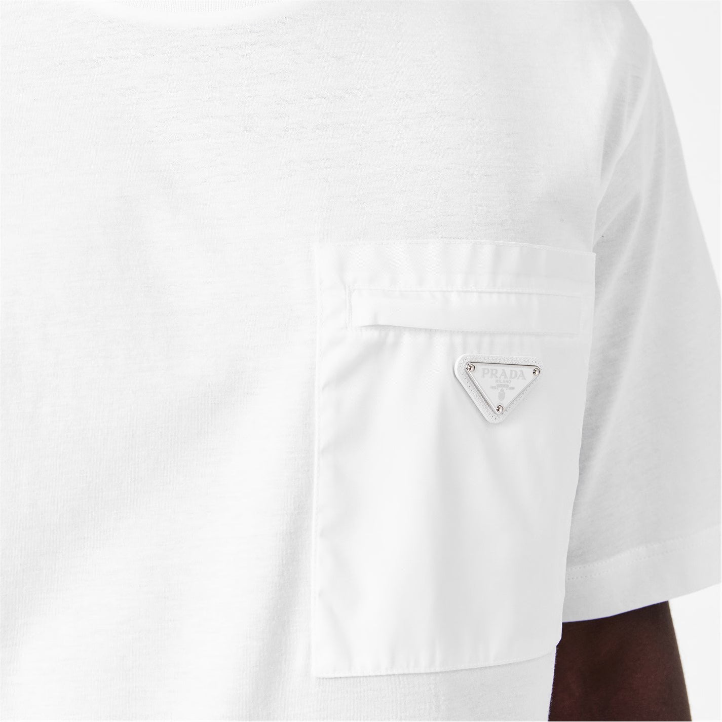 Men'S Plain Cotton Badge Pocket T-Shirt