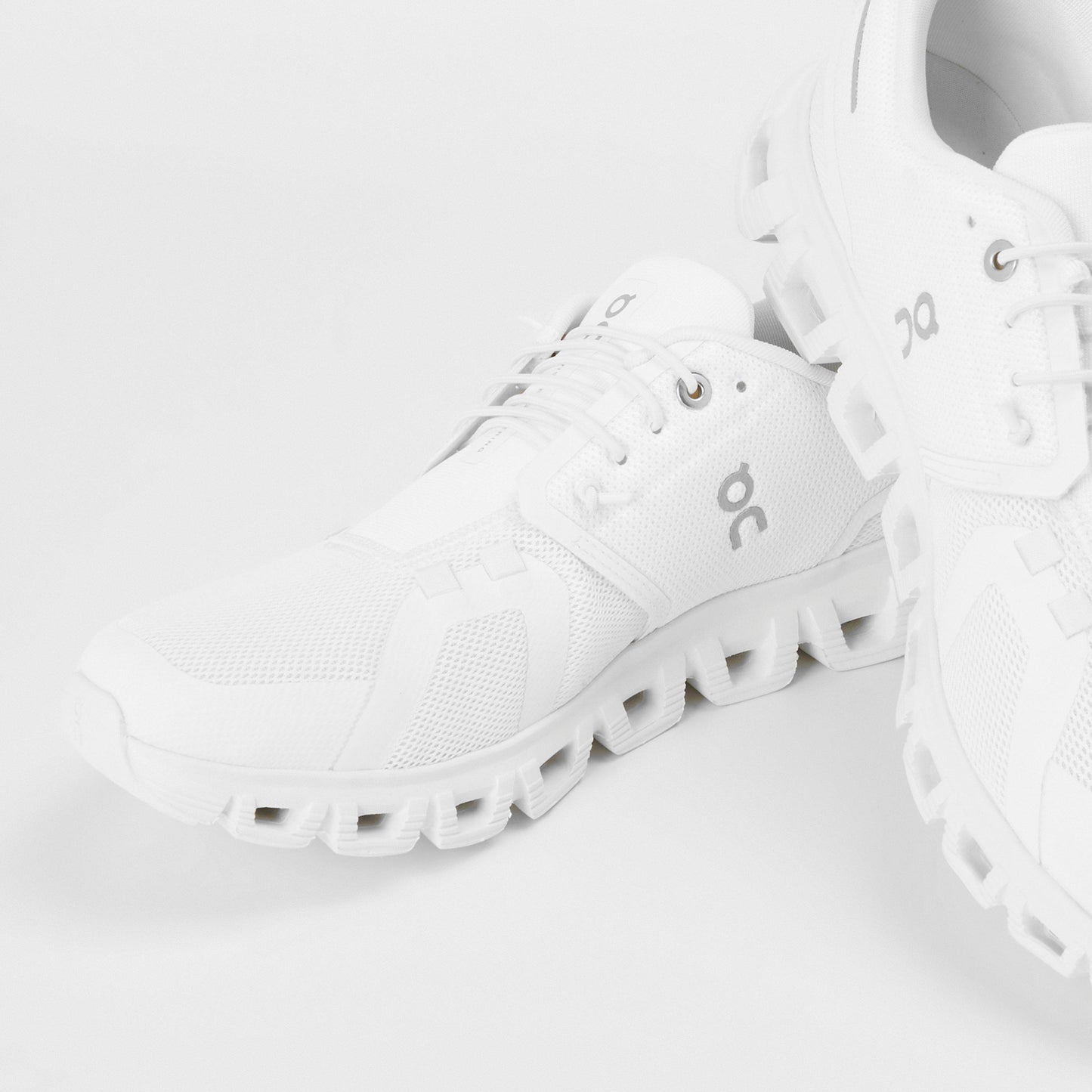 On Womens Cloud 6 Running Shoes