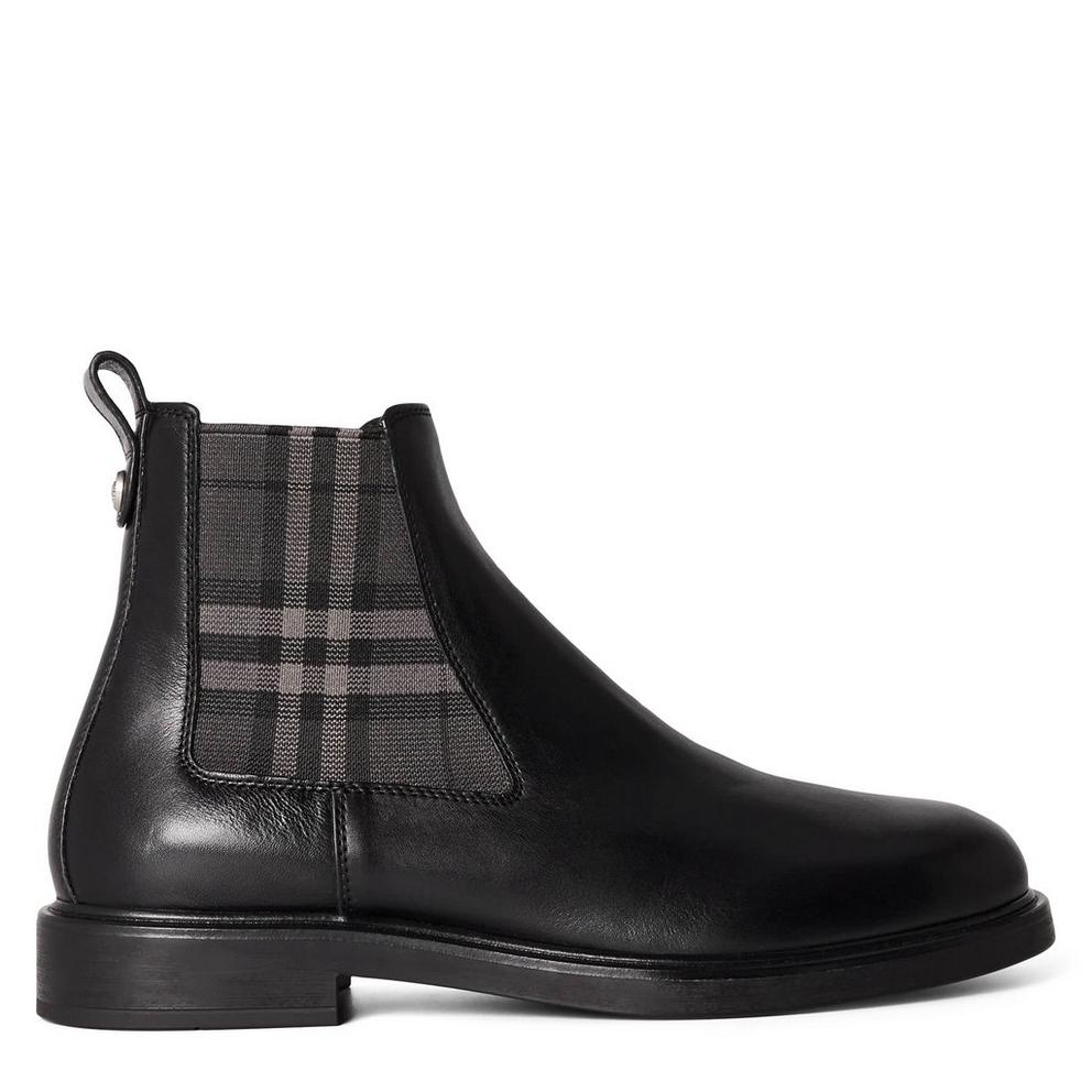 Burberry Burb Pembroke Boot Sn64