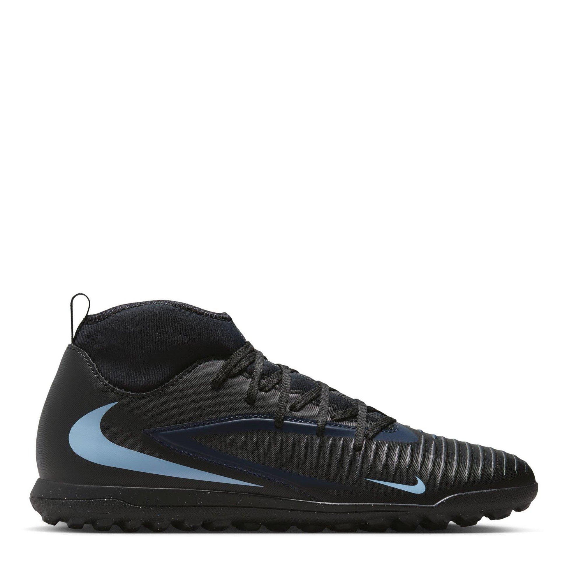 Nike Phantom 6 Club Adults Astro Turf Football Boots