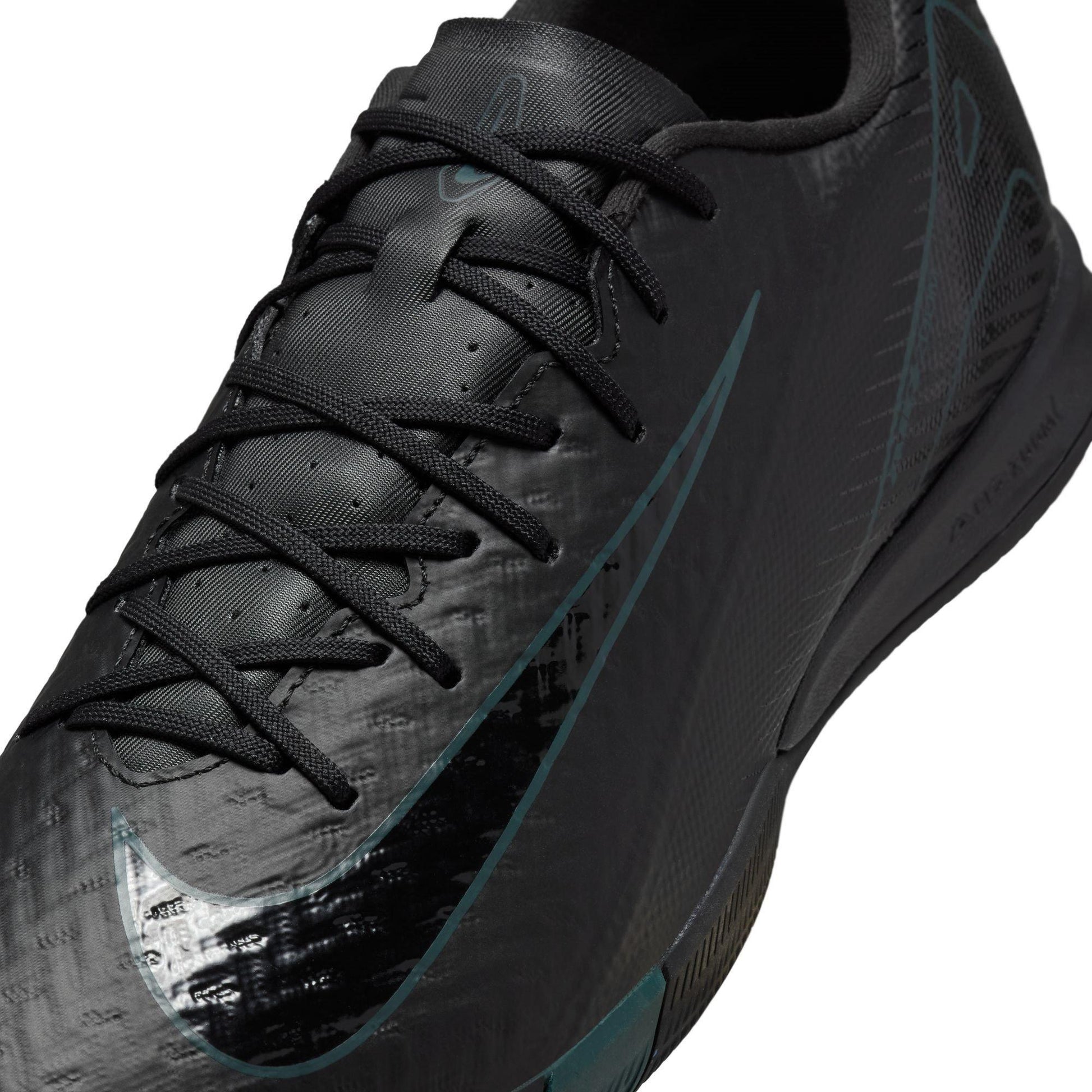 Nike Mercurial Vapor 16 Academy Adults Indoor Court Football Boots