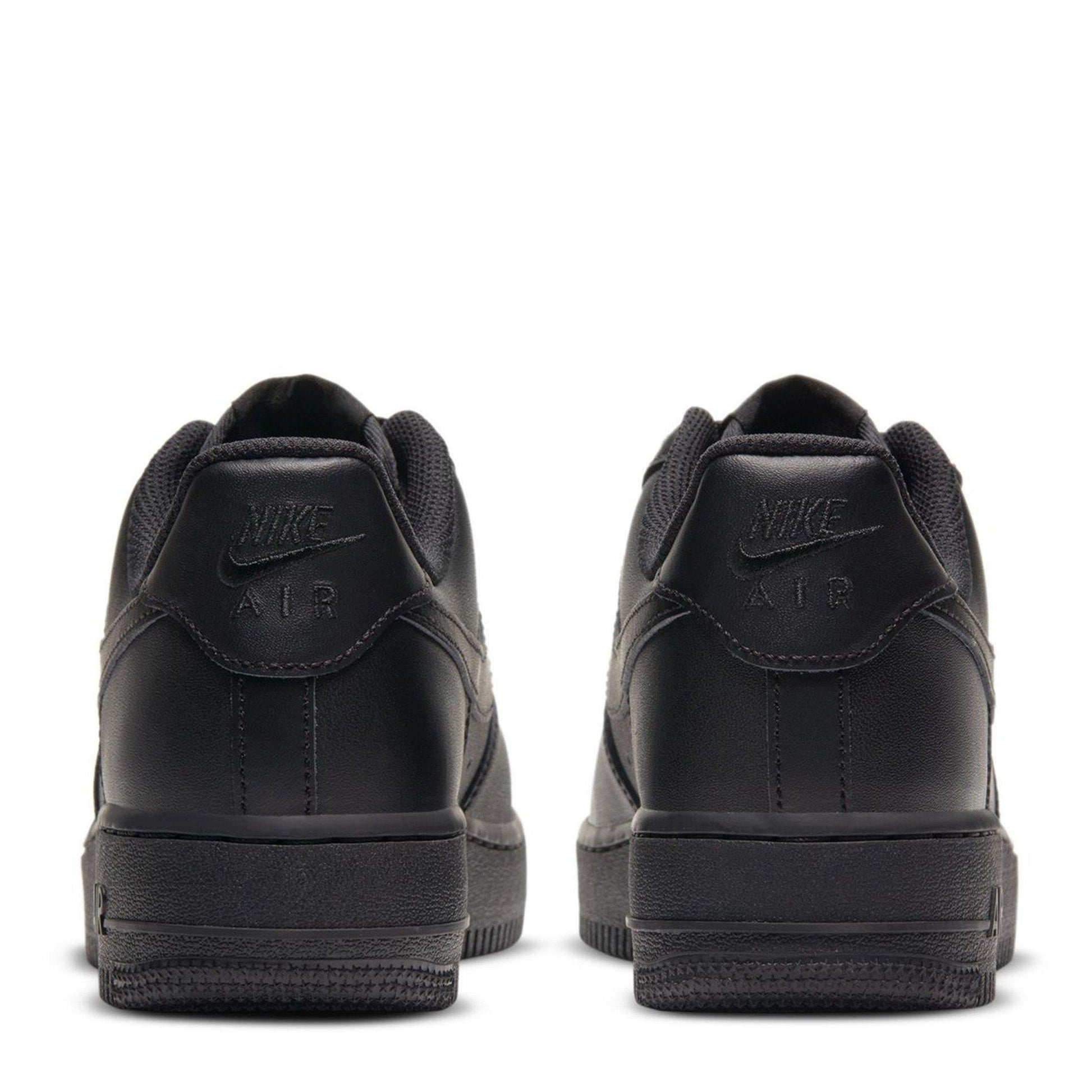 Nike Women's Air Force 1 07 Trainers