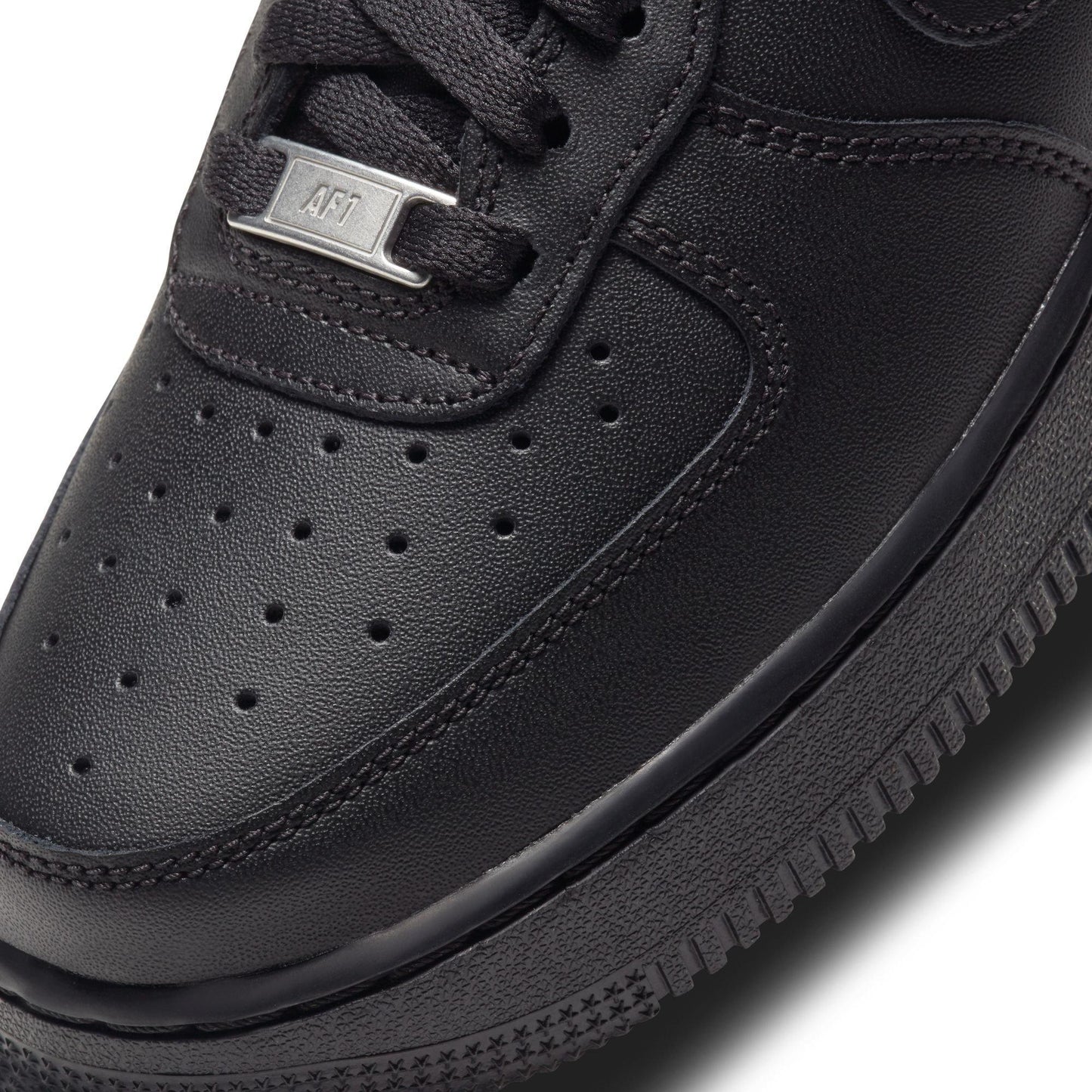 Nike Women's Air Force 1 07 Trainers