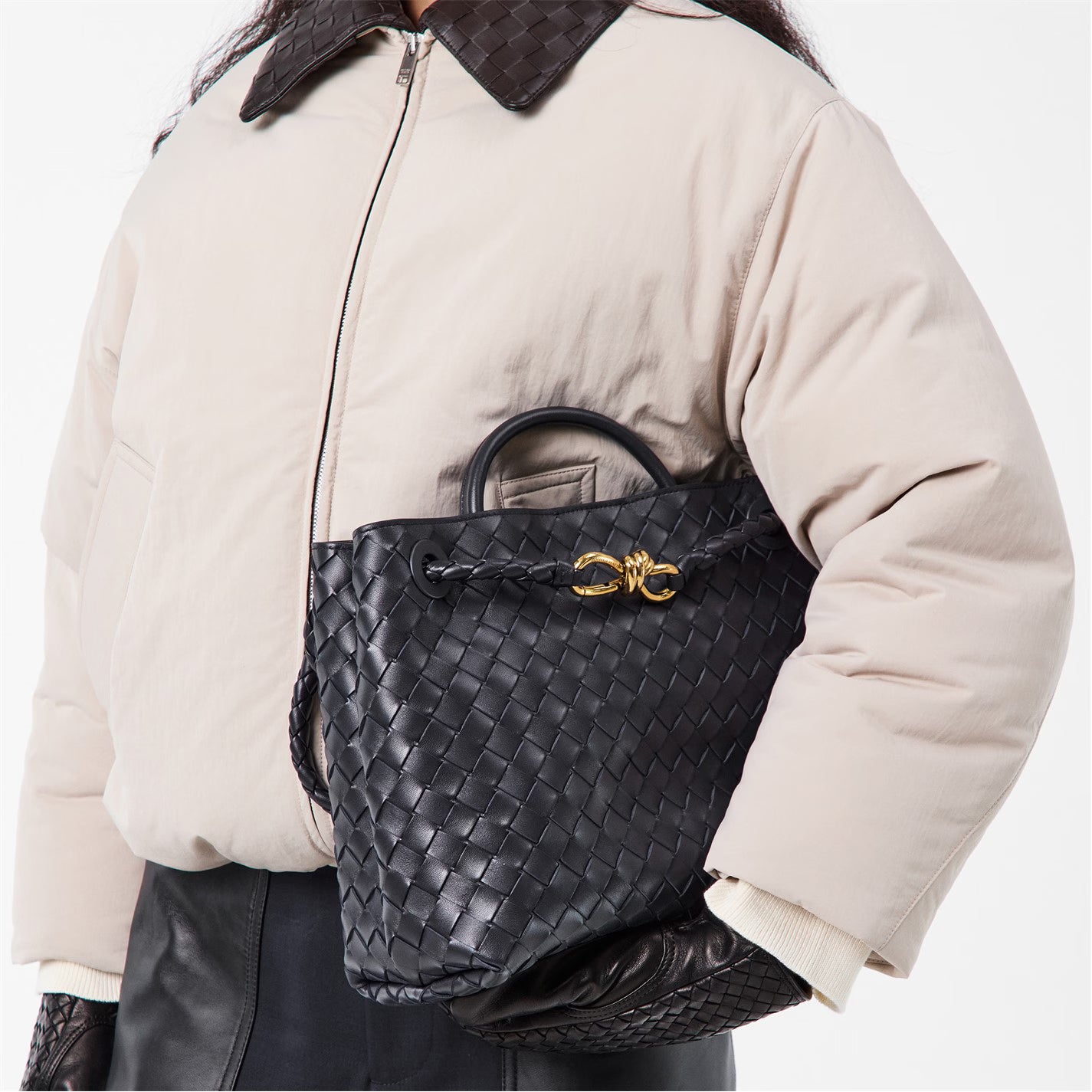 BOTTEGA VENETA Medium Andiamo Tote Bag