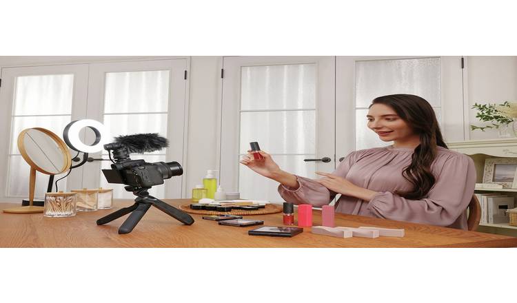 Canon EOS R50 Mirrorless Camera Content Creator Kit - Black