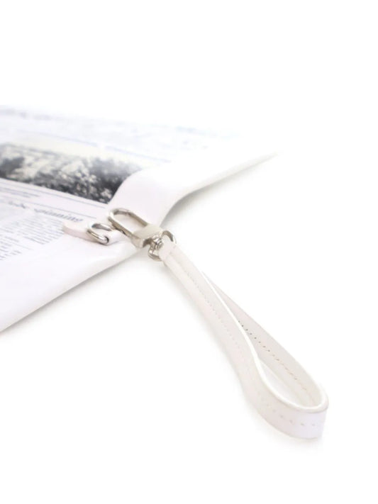 Louis Vuitton Pre-Owned 2020-2025 Leather Everyday LV Newspaper Pouch clutch bag