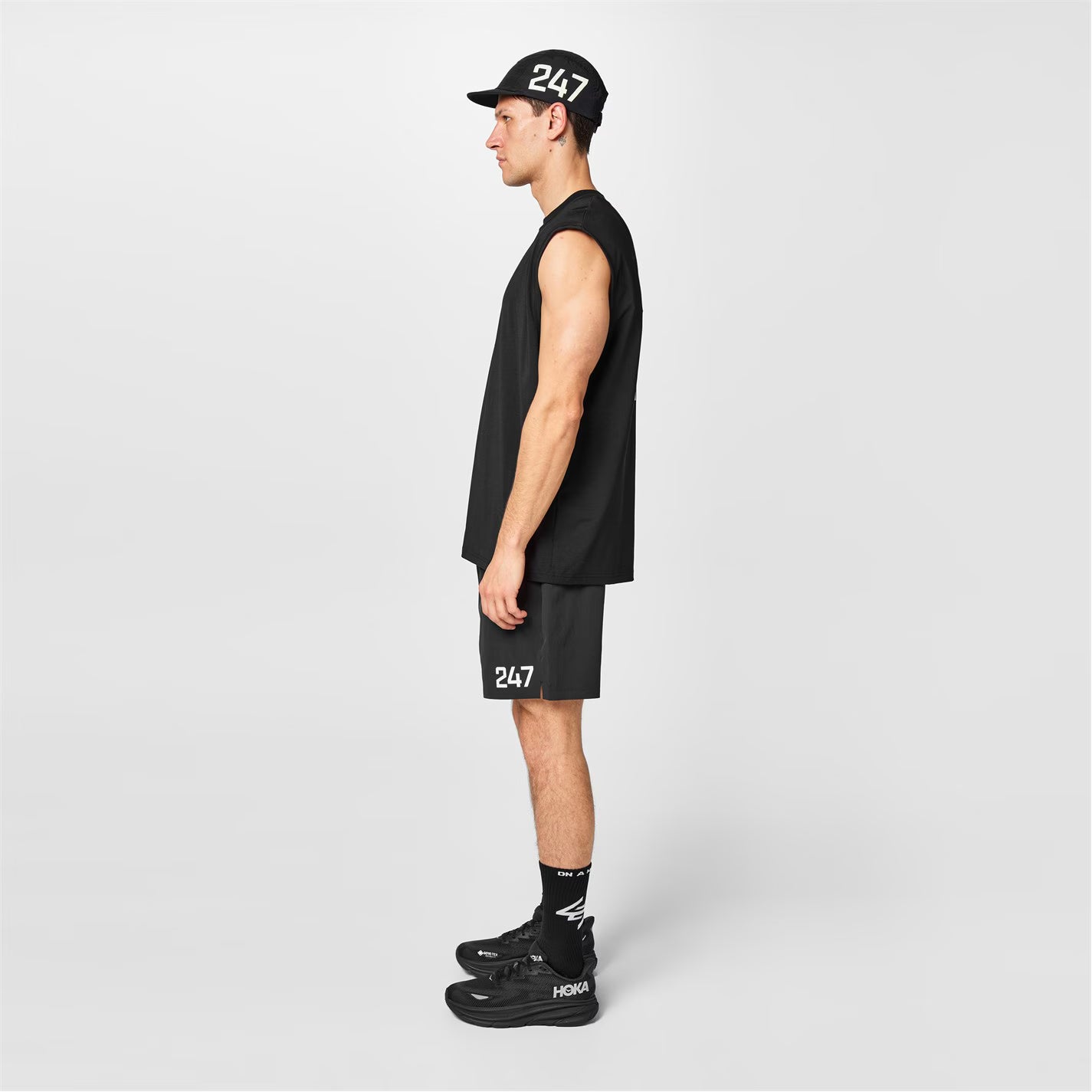 Mens Clifton 9 GORE-TEX Running Shoes