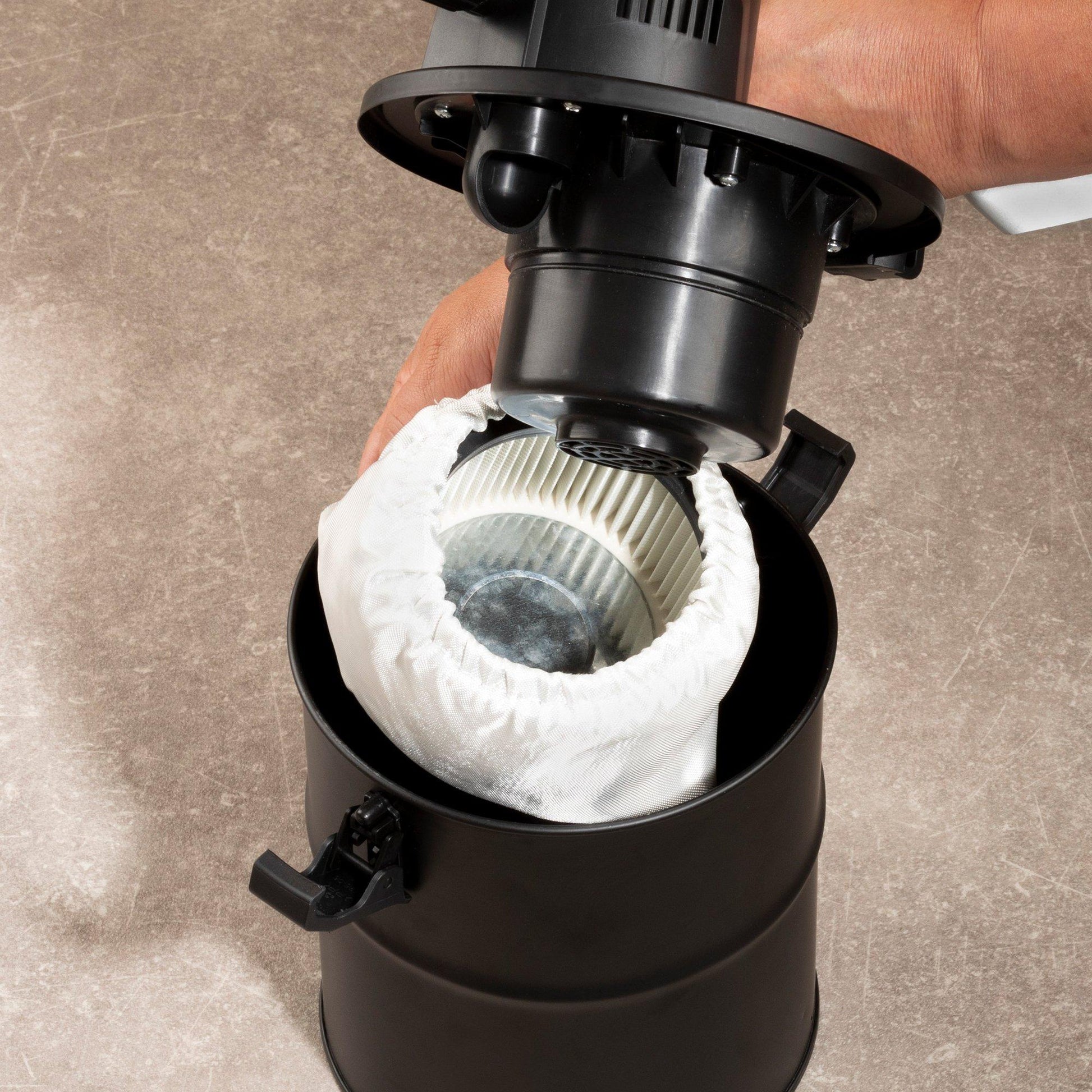 6l 600W COMPACT ASH VACUUM CLEANER