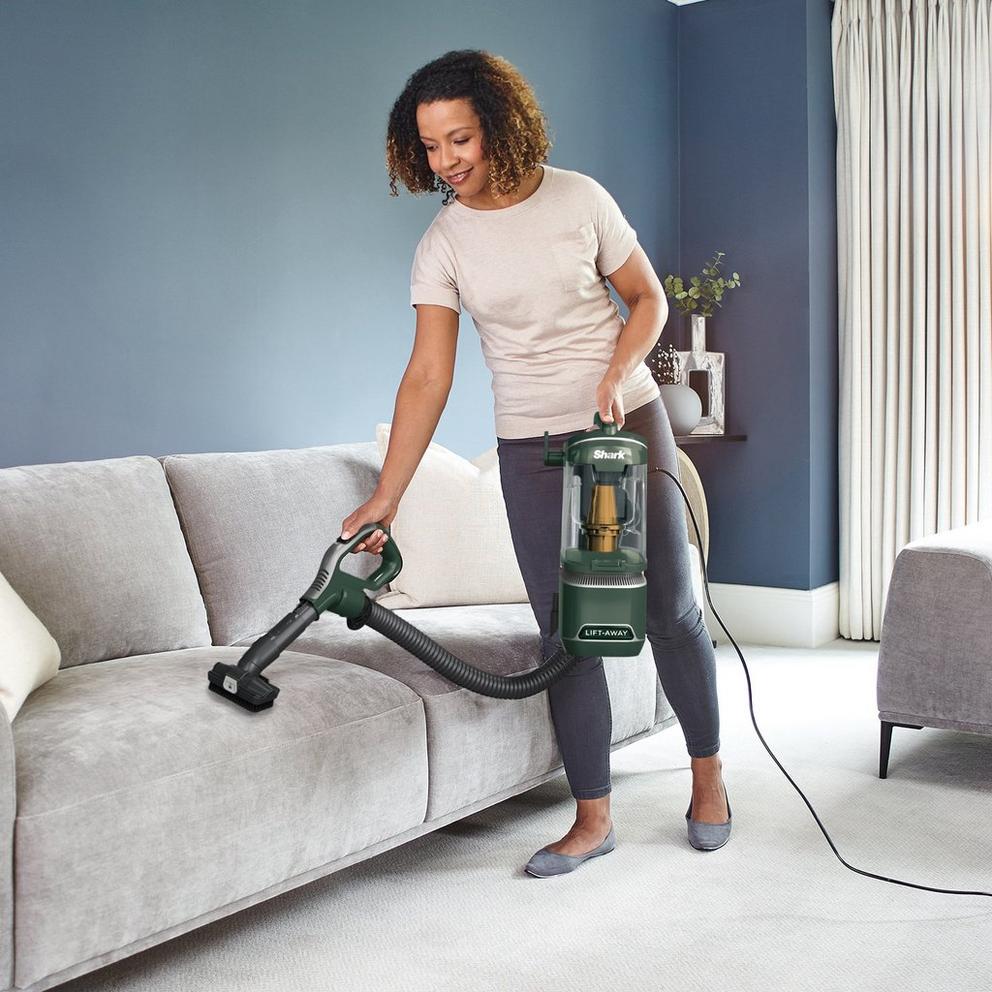 Shark Anti Hair Wrap Upright Vacuum Cleaner + Lift-Away