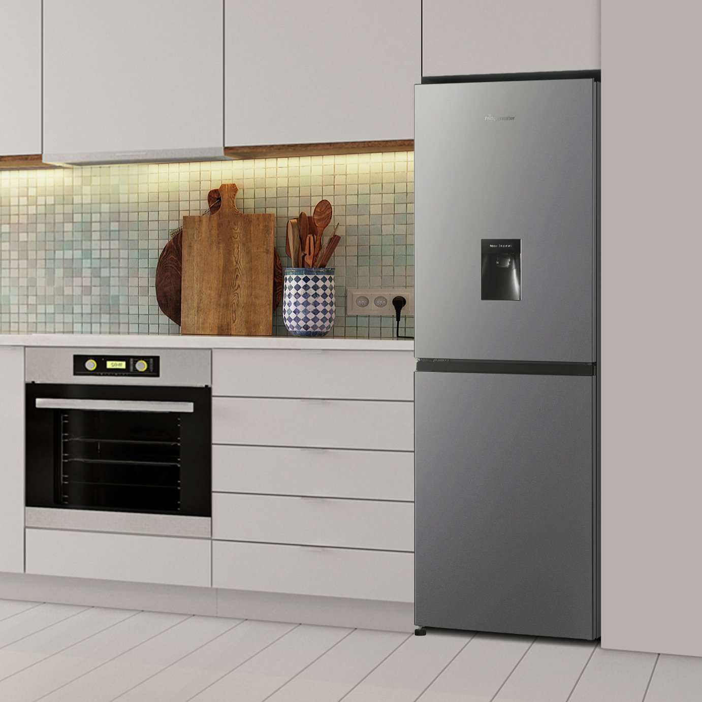 Fridgemaster MC55240DES Freestanding Fridge Freezer - Silver