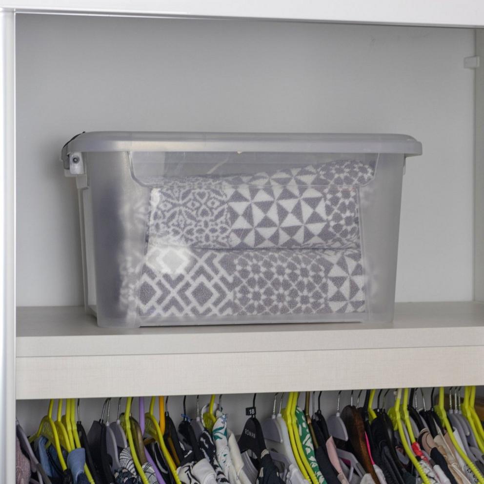 JVL Clip Lid Plastic Storage Box 30L -S/3