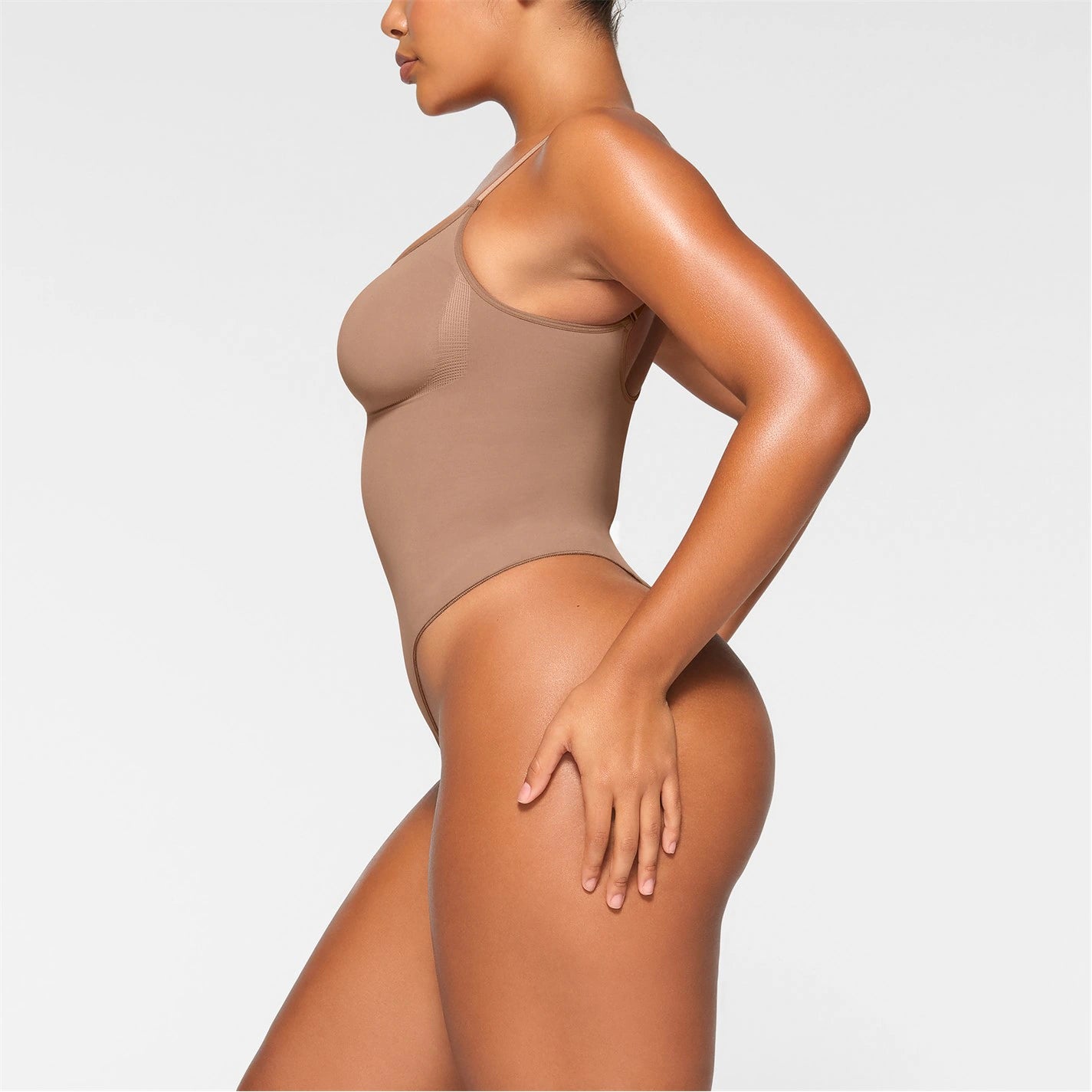 SKIMS Womens Seamless Sculpt Thong Bodysuit