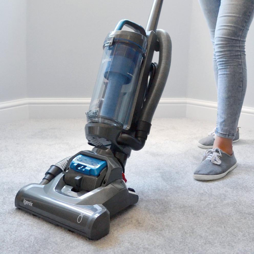 IG2430 400W BAGLESS UPRIGHT VACUUM CLEANER