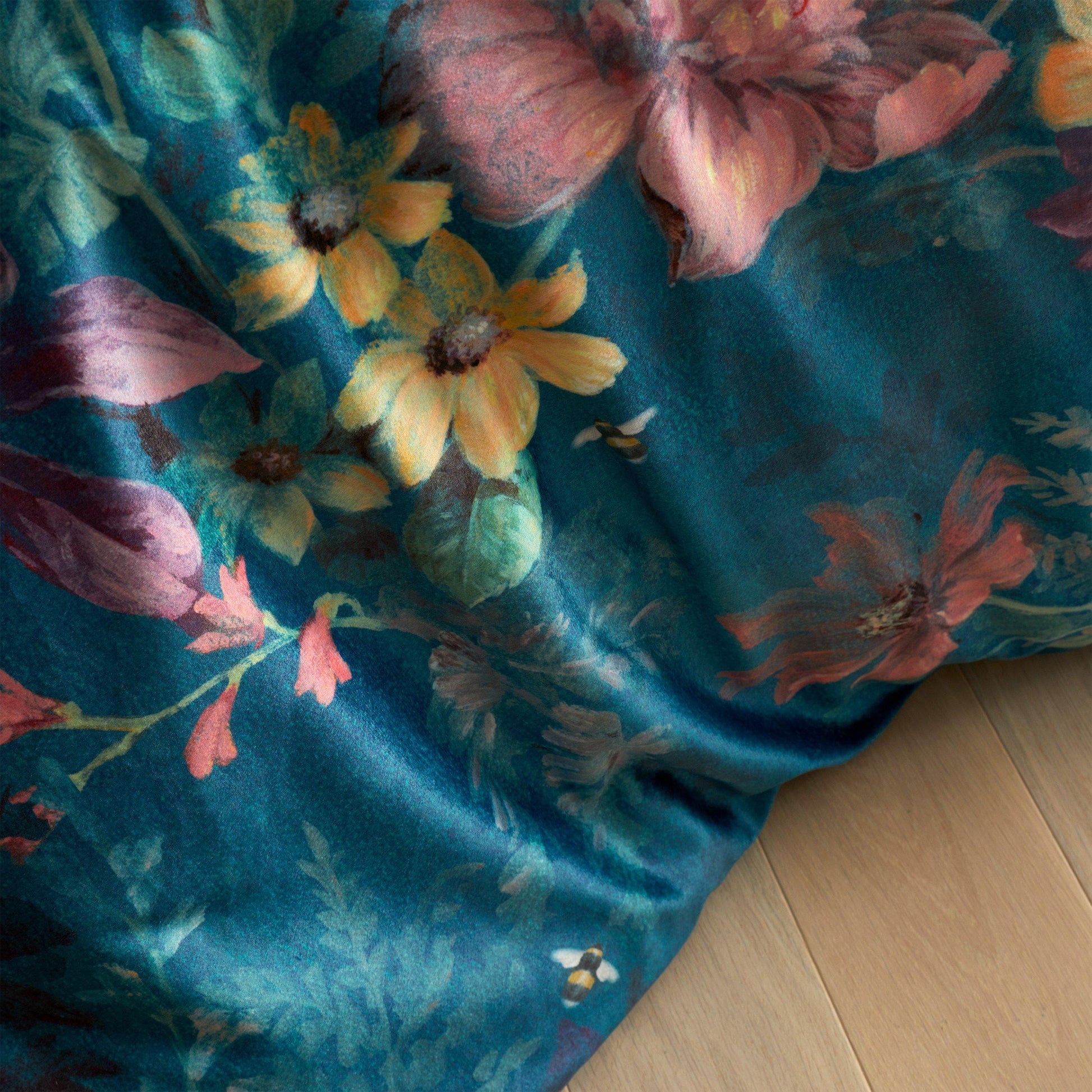 Bridgerton By CL Romantic Floral Duvet Cover Set