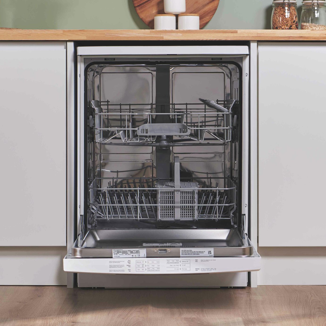 Bosch SMS26AW08G Full Size Dishwasher - White