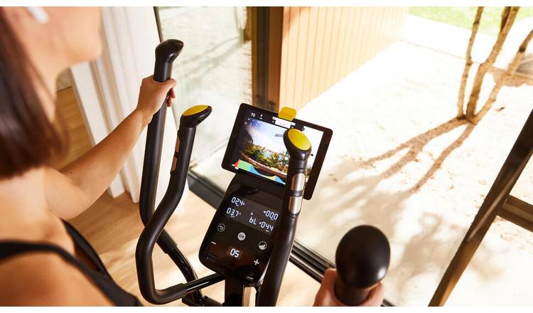 Decathlon EL540 Cross Trainer with Connected Fitness