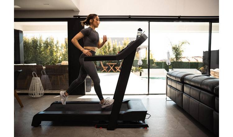 Decathlon T900D Treadmill with Incline and Connected Fitness