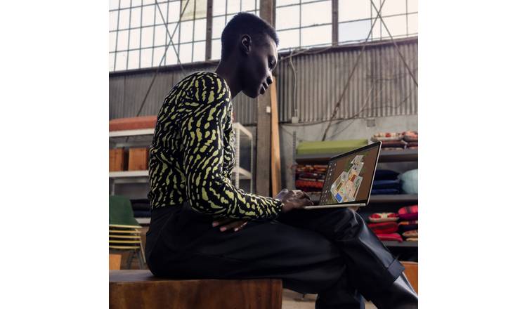 Apple MacBook Air 2024 13.6in M3 16GB 256GB - Starlight