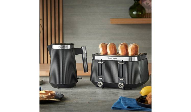 Russell Hobbs Bronte Matte Black 4 Slice Toaster 26770