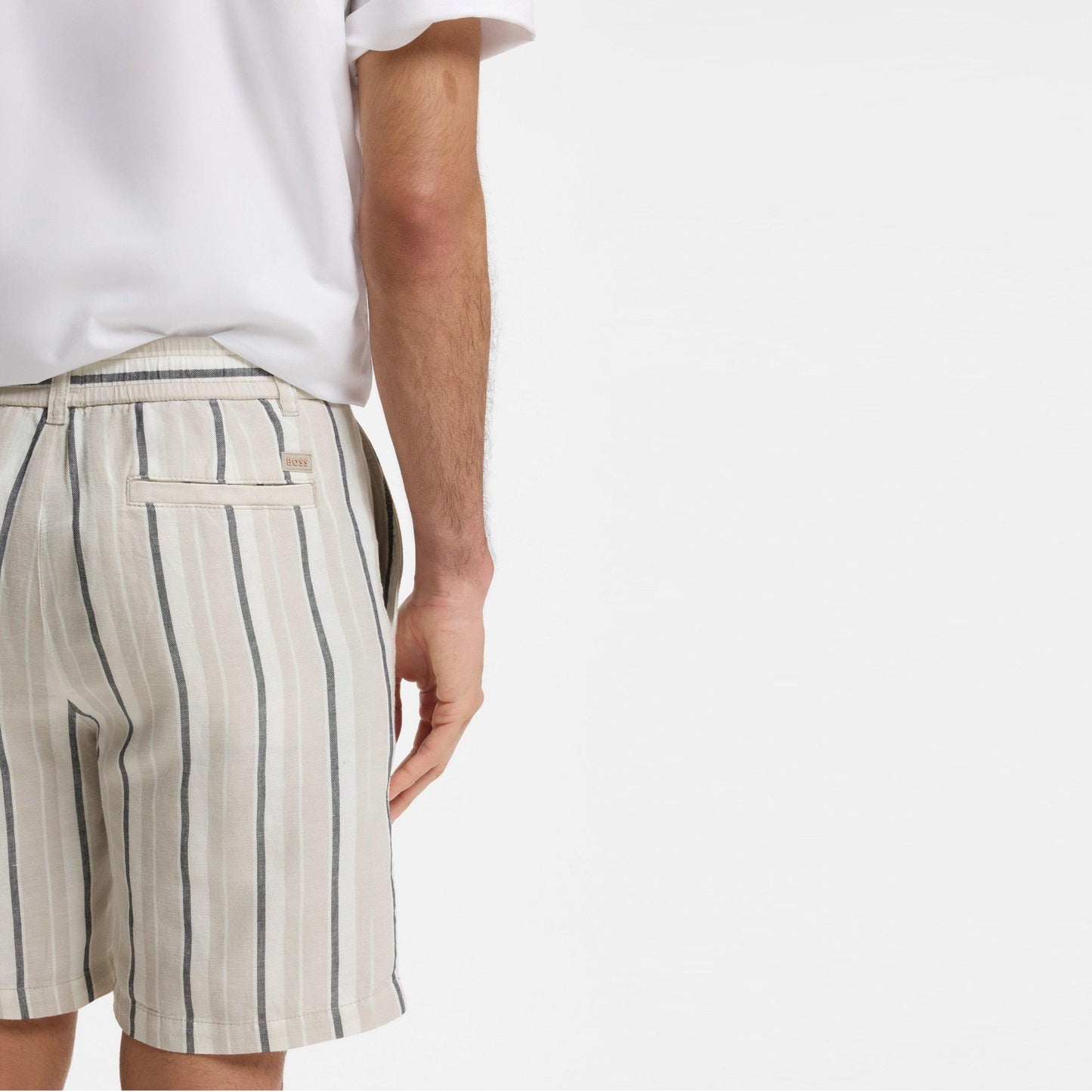 Boss BOSS ORANGE Striped Short in a linen-cotton blend (Ricoplus)