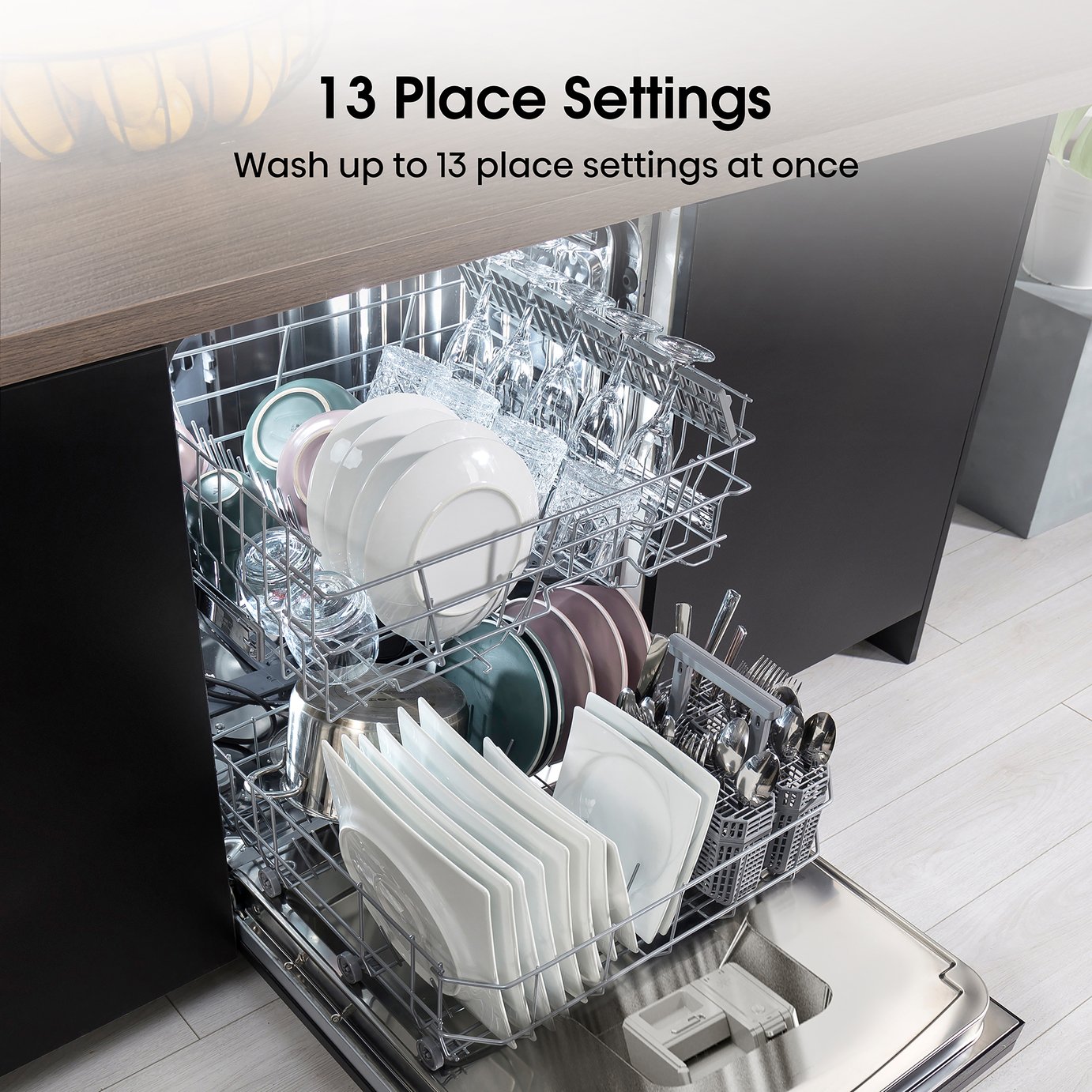 Hisense HS622E90BUK Full Size Dishwasher - Black