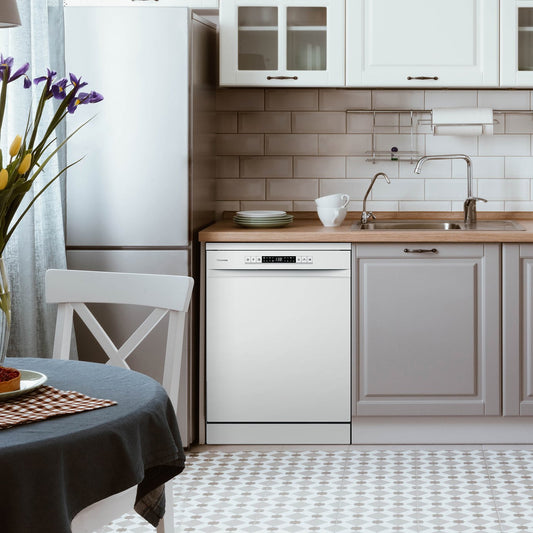Hisense HS622E90WUK Full Size Dishwasher - White