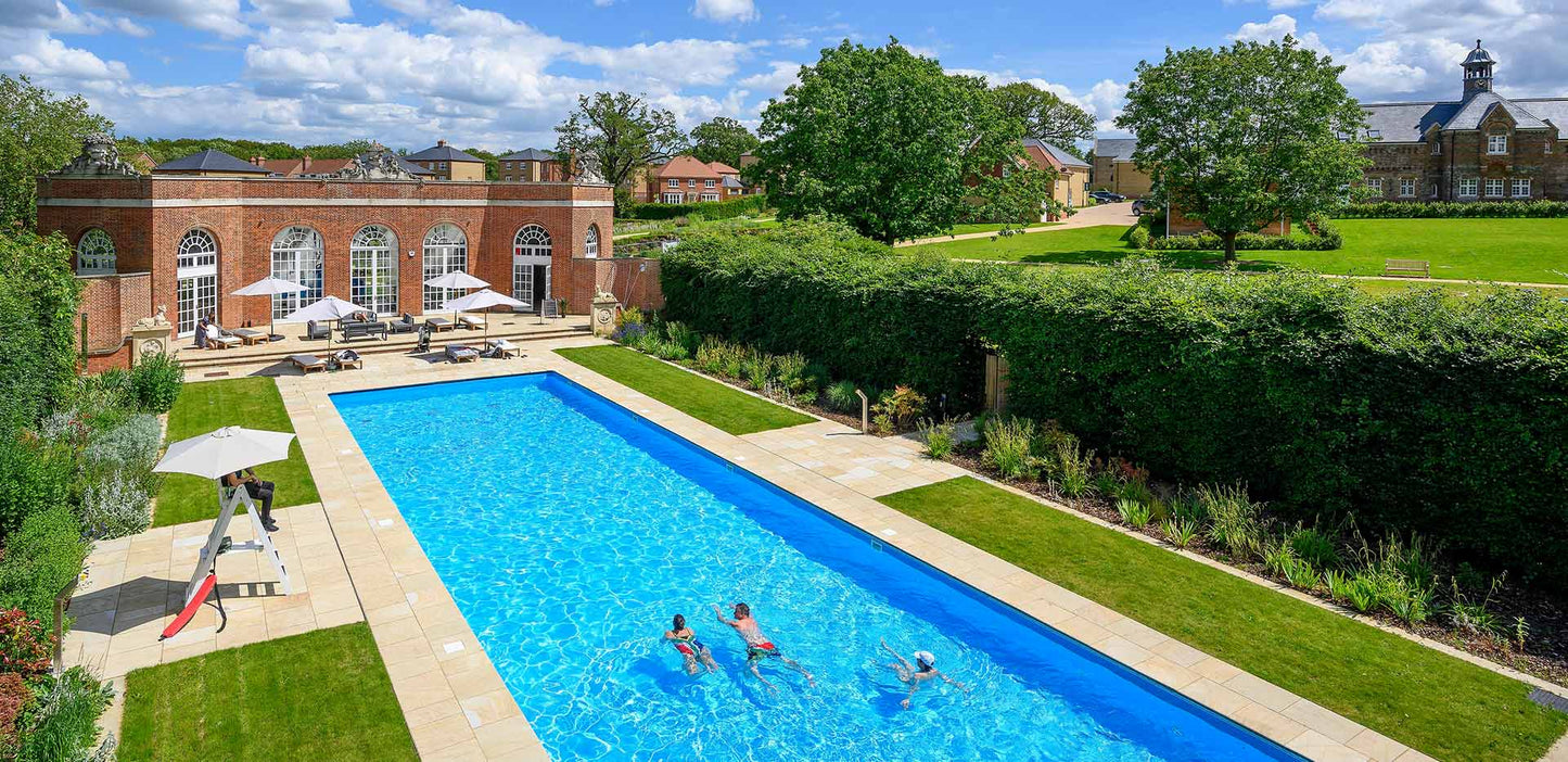 Trent Park — 1 2 3 4 and 5 Bedroom Family Homes — Luxury Town Houses — Apartments — Duplexes — Historic Country Estate — Modern Wellness Amenities — Enfield London — New ✨